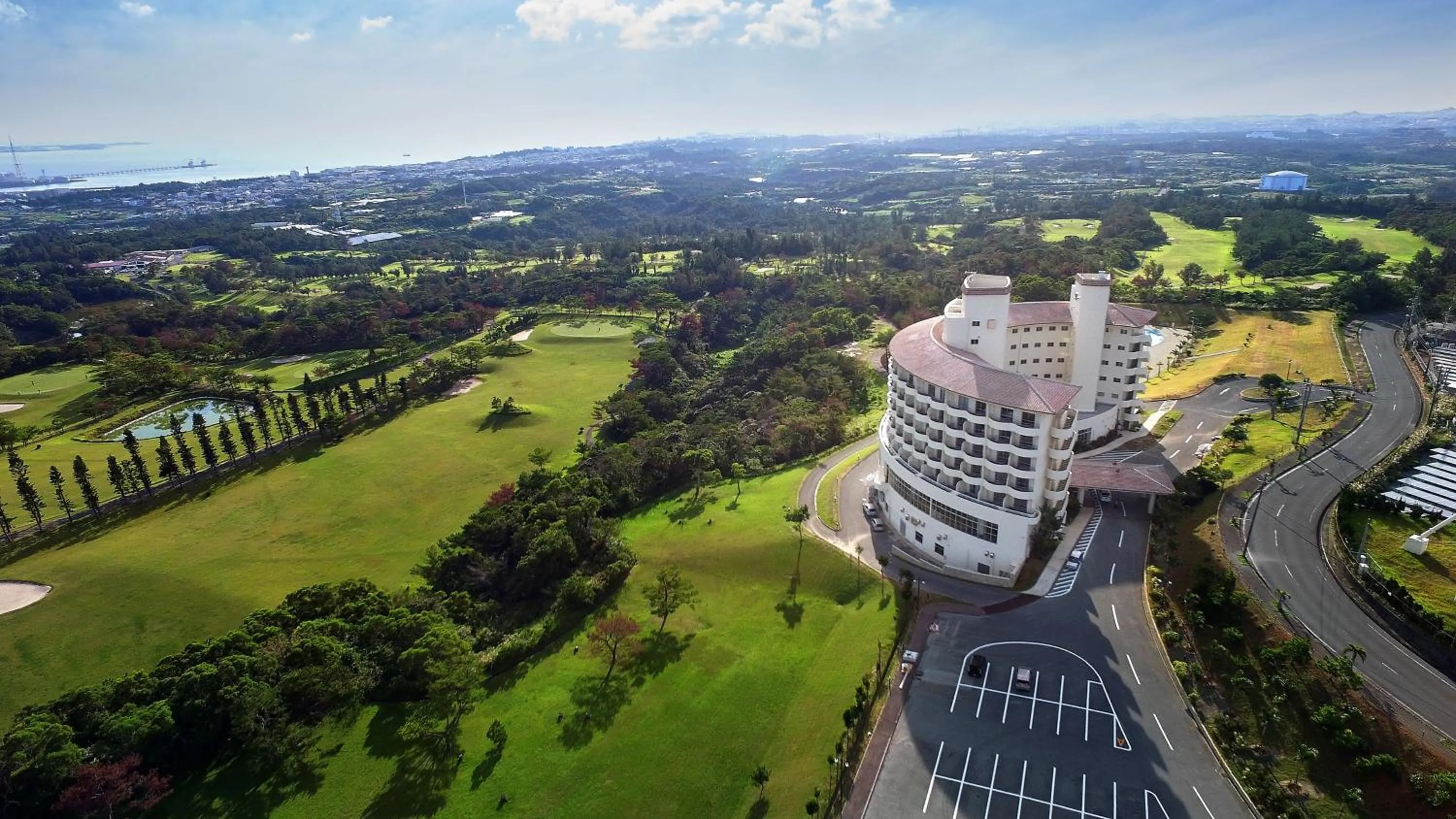 Property building in ANA Crowne Plaza Resort Okinawa Uruma Hills By IHG