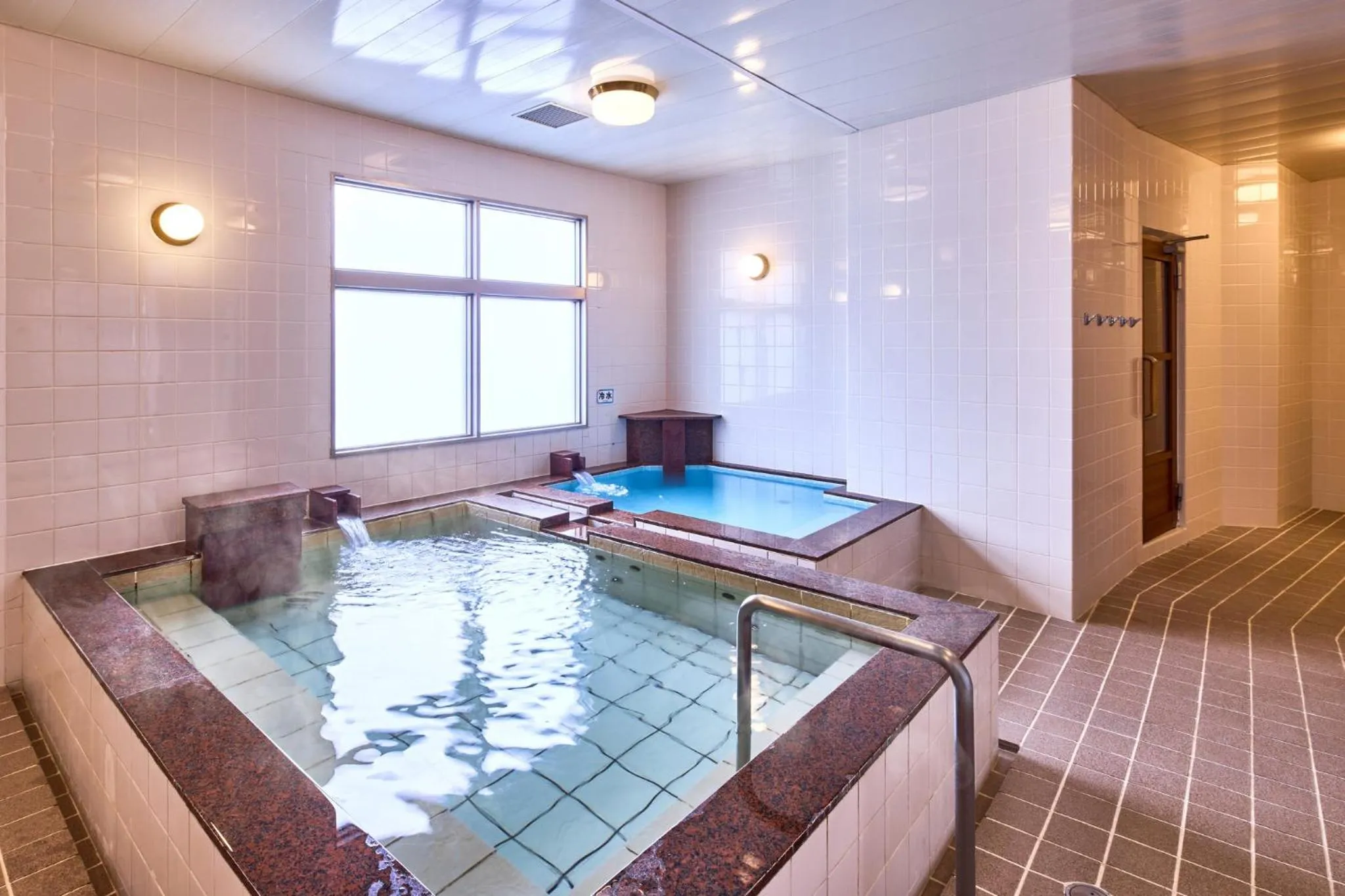 Spa and wellness centre/facilities in ANA Crowne Plaza Resort Okinawa Uruma Hills By IHG
