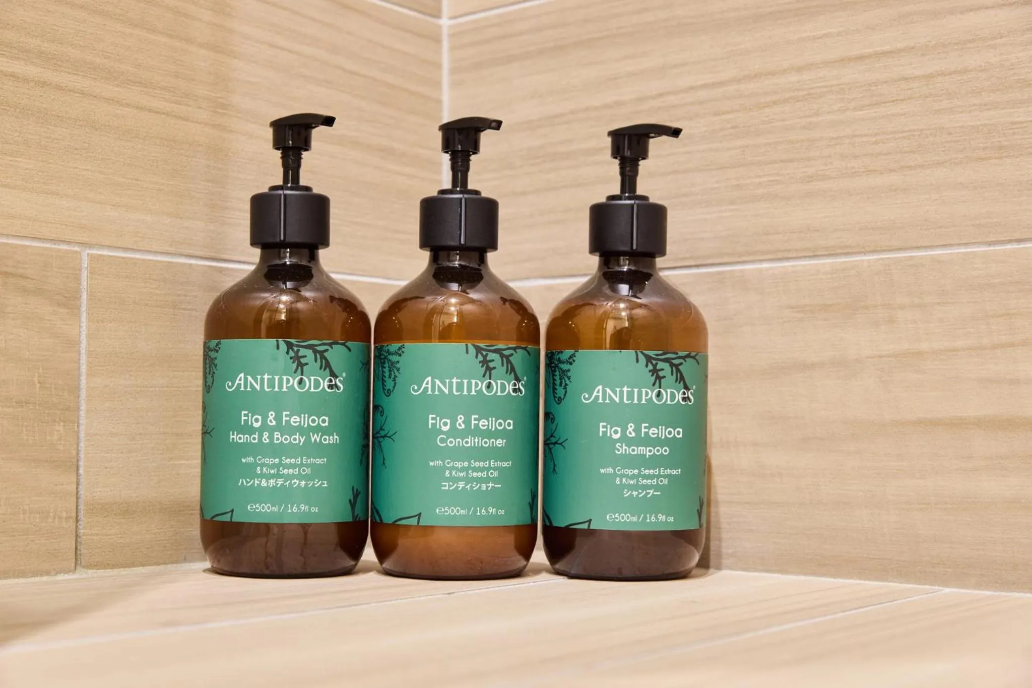 Photo of the whole room in ANA Crowne Plaza Resort Okinawa Uruma Hills By IHG