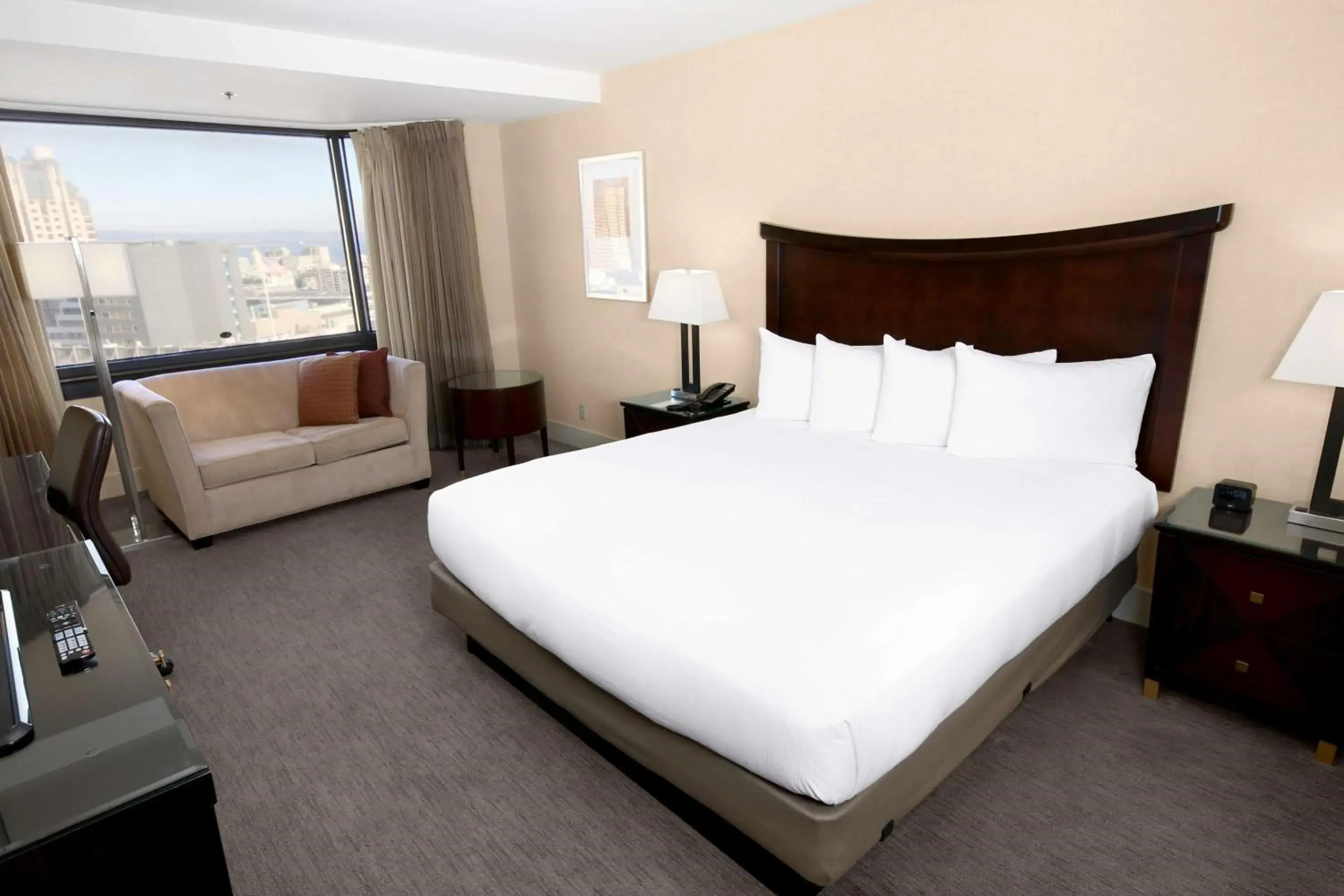 Deluxe View - One King Bed in Hilton Parc 55 San Francisco Union Square Deluxe View - One King Bed in Hilton Parc 55 San Francisco Union Square