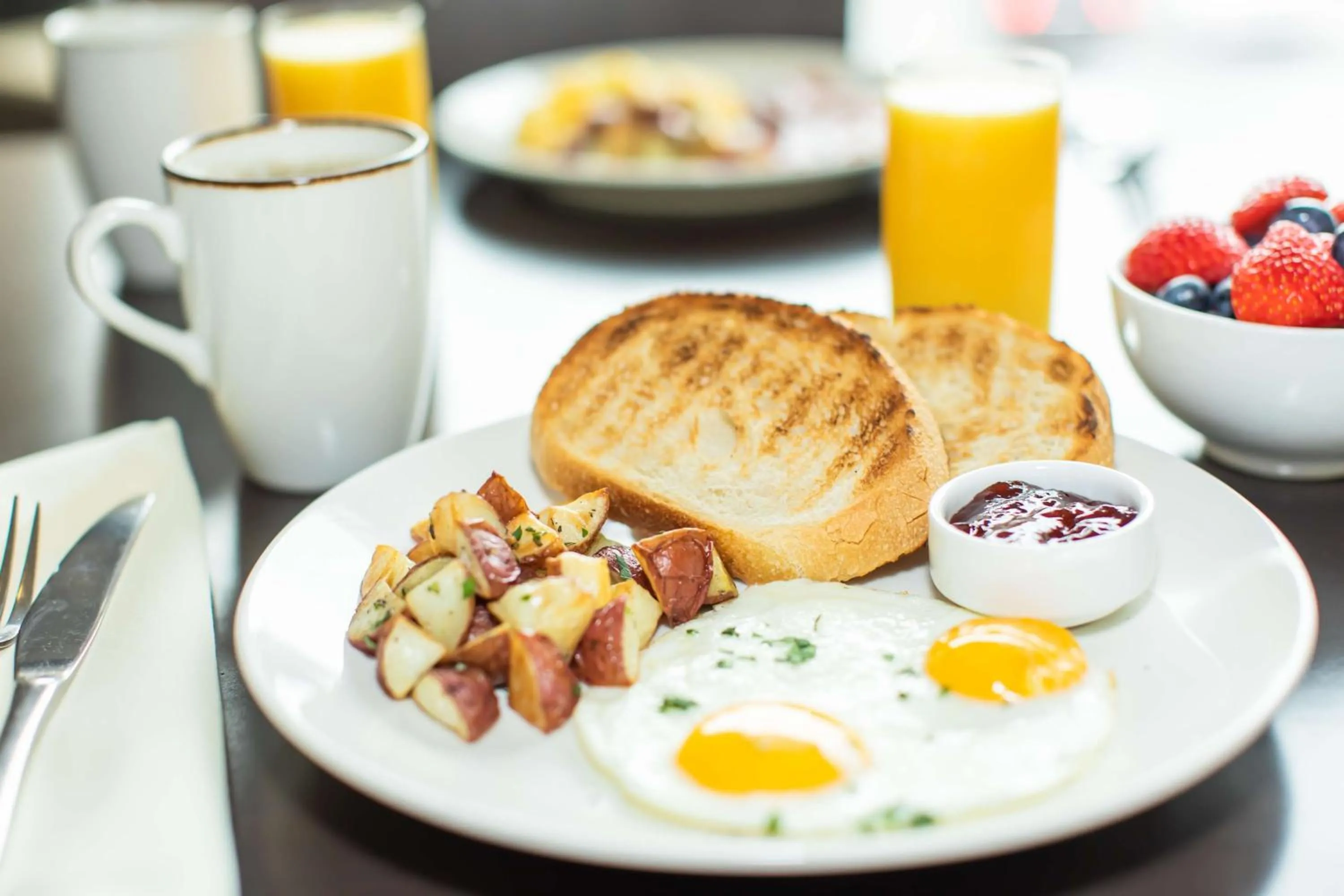 Dining area in Hilton Parc 55 San Francisco Union Square