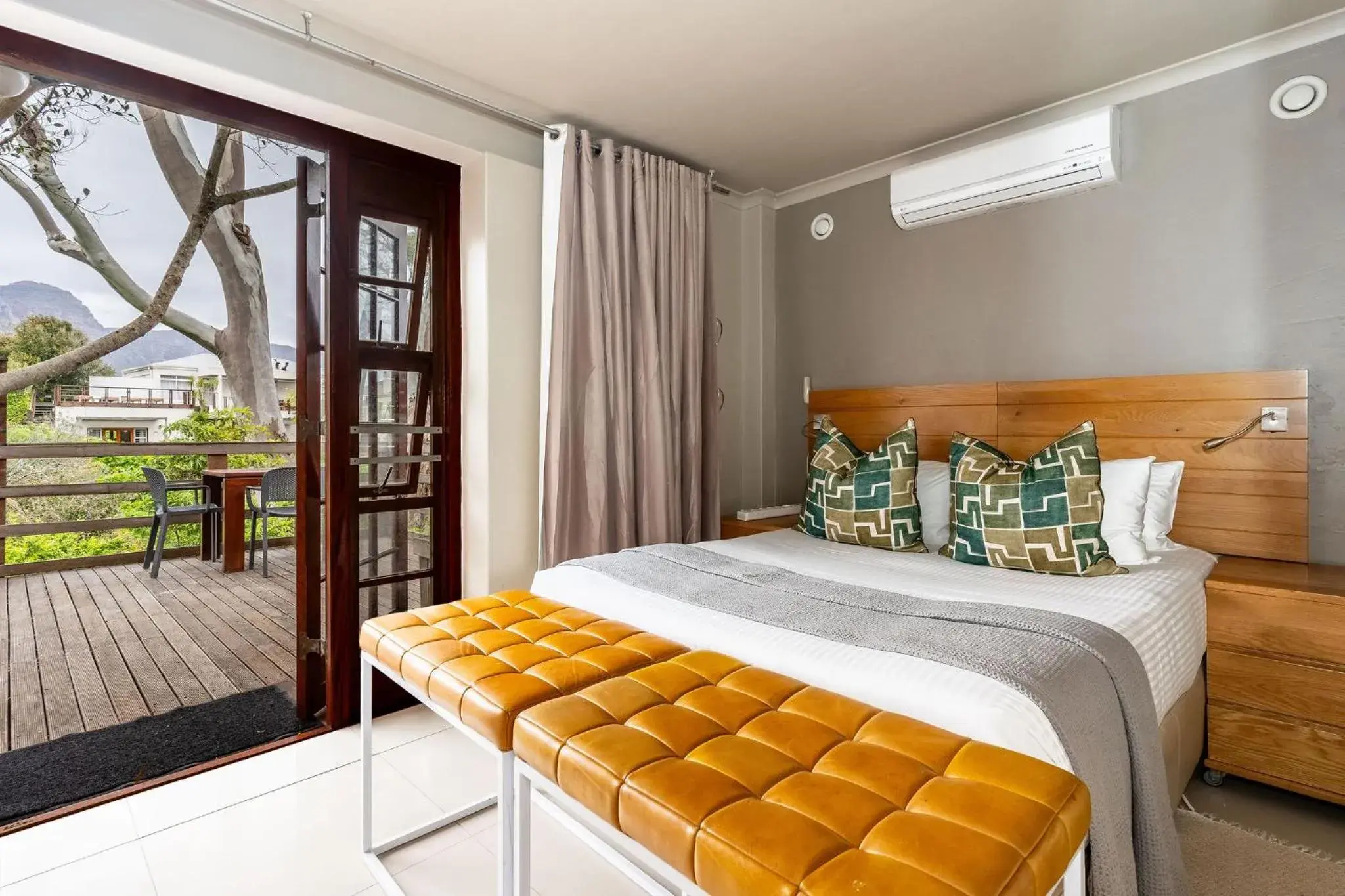 Studio - single occupancy in Camps Bay Forest Pods Studio - single occupancy in Camps Bay Forest Pods