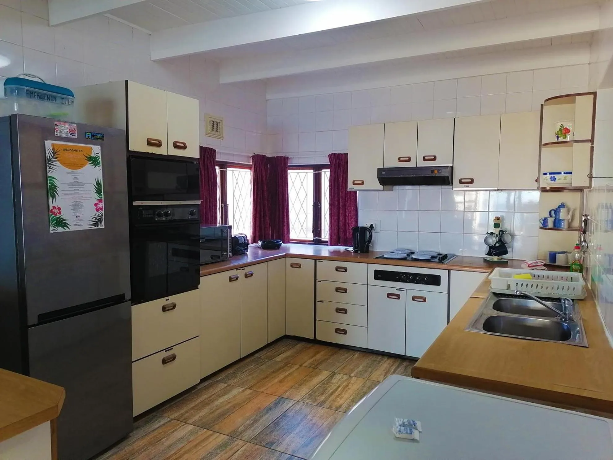 Kitchen or kitchenette in Southern Comfort - On the Pool