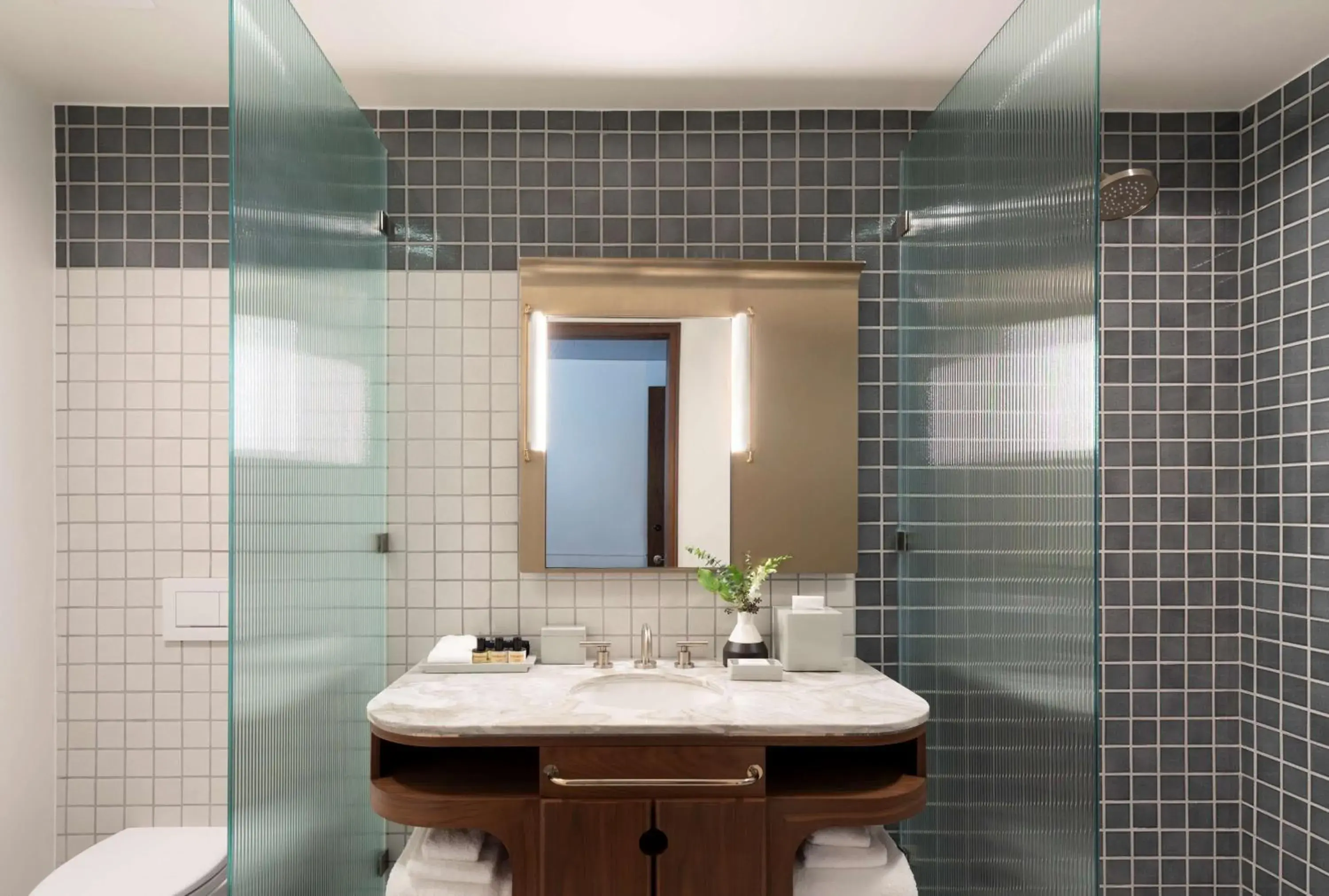 Queen Room in Thompson Washington DC, by Hyatt Queen Room in Thompson Washington DC, by Hyatt