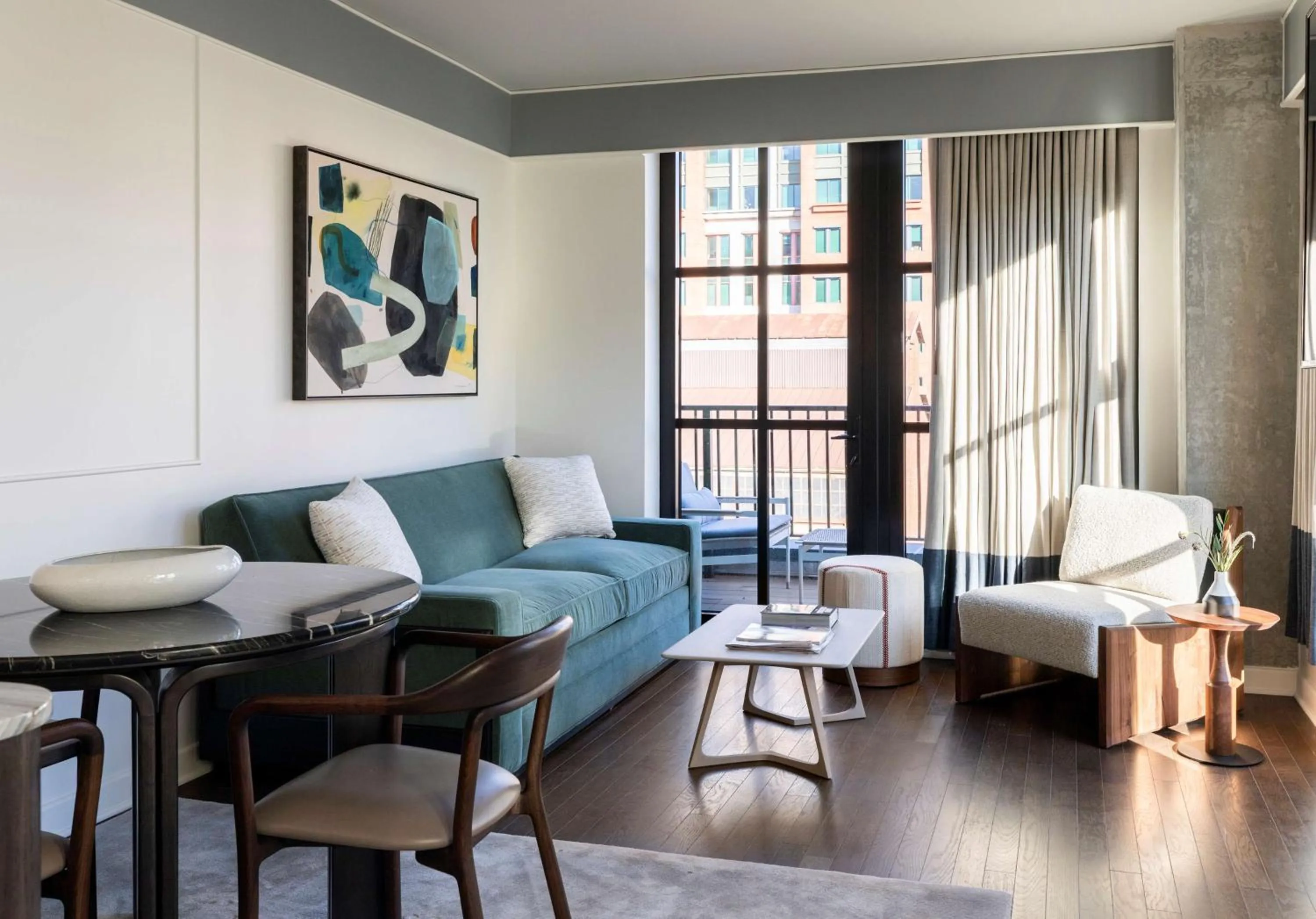 Photo of the whole room in Thompson Washington DC, by Hyatt