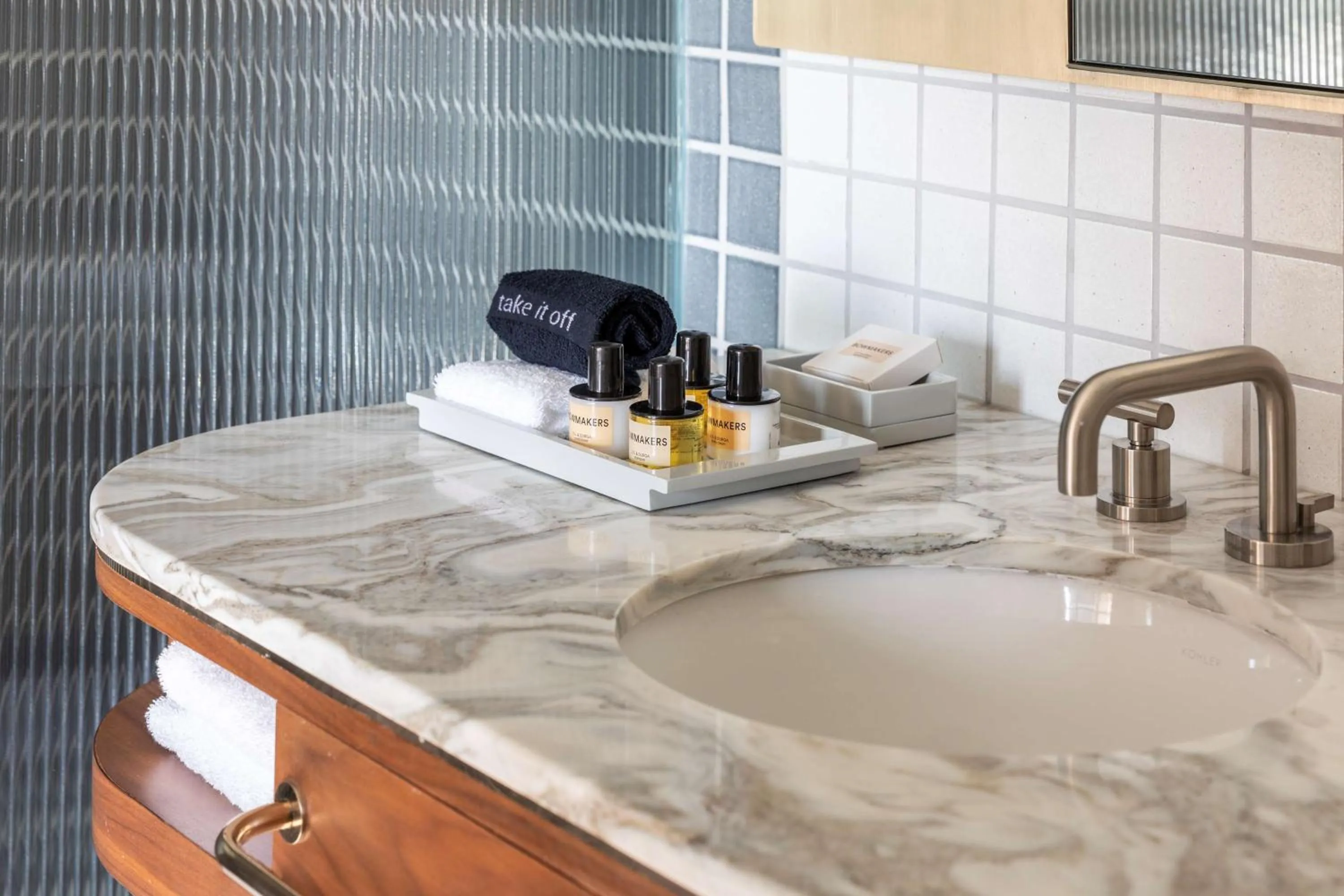 Bathroom in Thompson Washington DC, by Hyatt