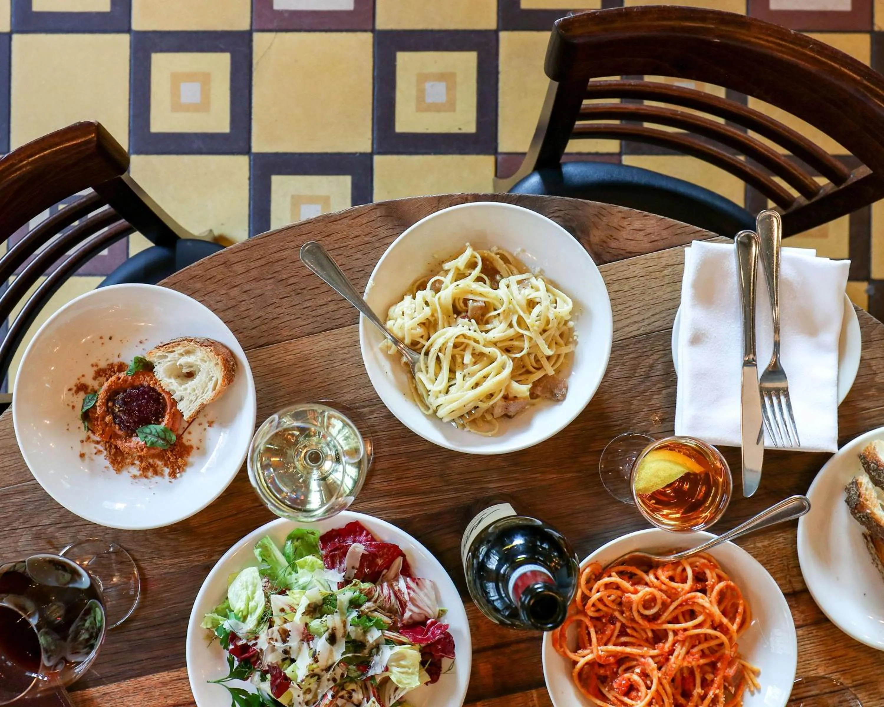 Restaurant/places to eat in Thompson Washington DC, by Hyatt