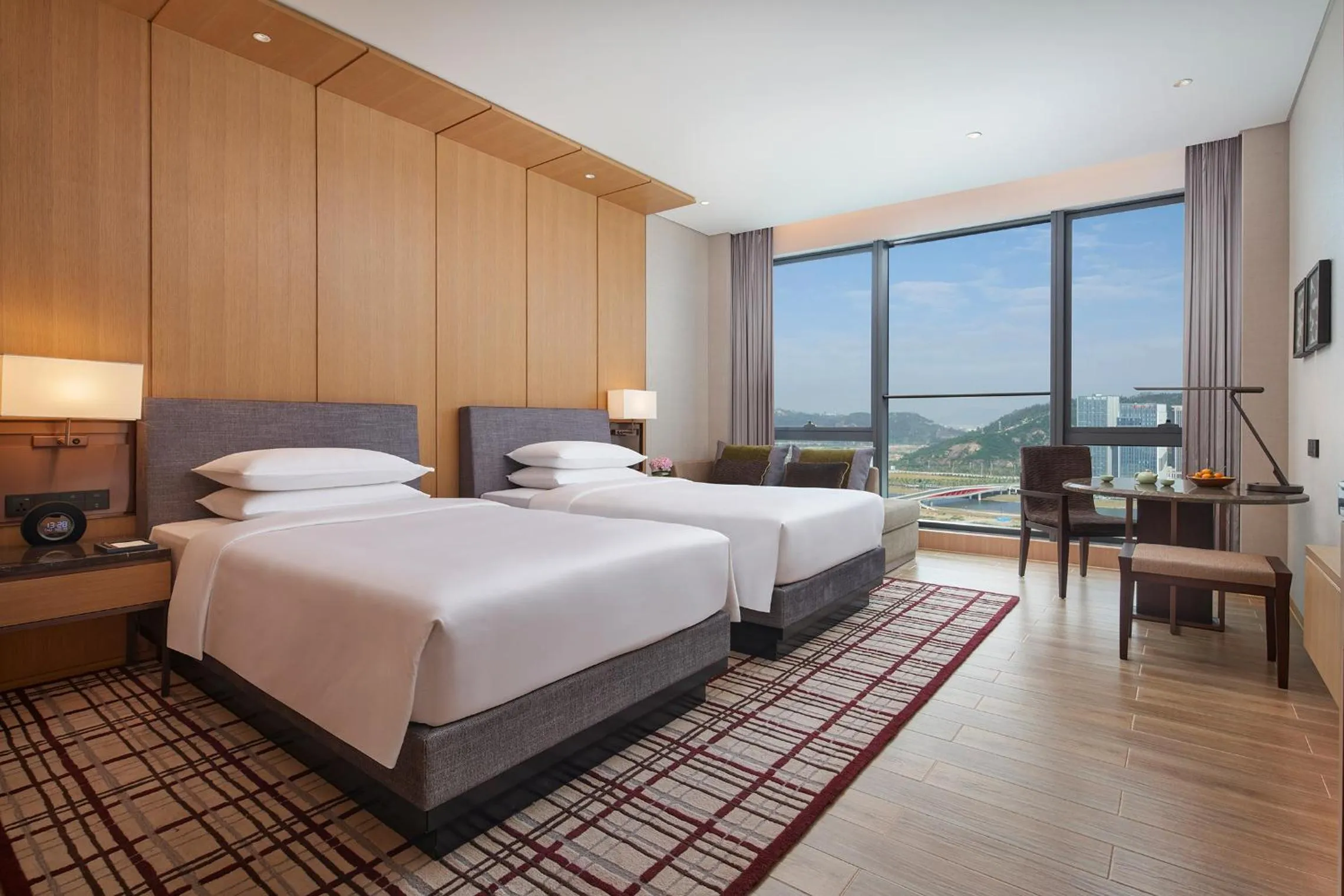 Photo of the whole room, Bed in Hyatt Regency Hengqin