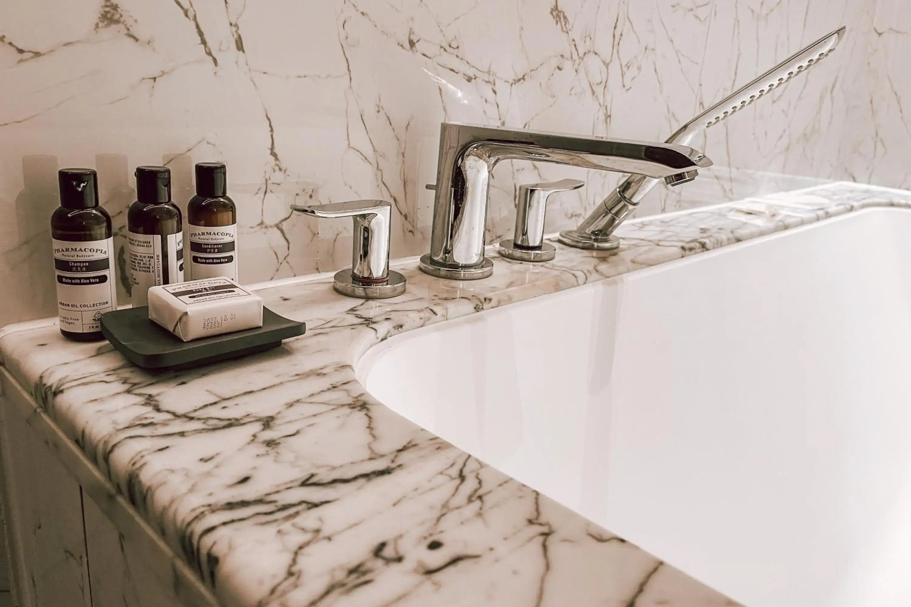 Executive King Suite in Hyatt Regency Hengqin-Free shuttle bus to Chimelong Ocean Kingdom & Hengqin Port Executive King Suite in Hyatt Regency Hengqin-Free shuttle bus to Chimelong Ocean Kingdom & Hengqin Port