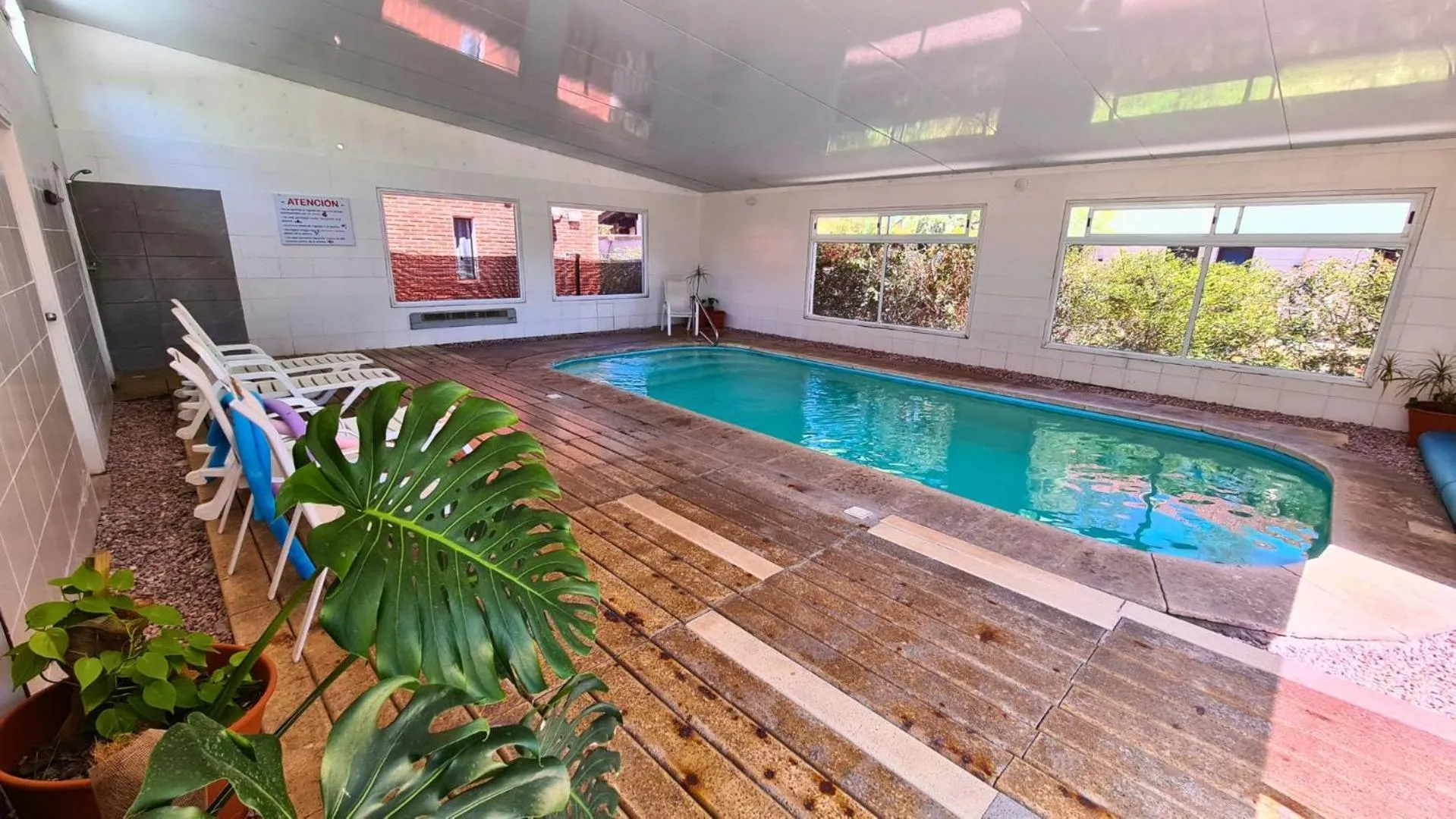 Swimming pool in Complejo Cabañas Piriápolis