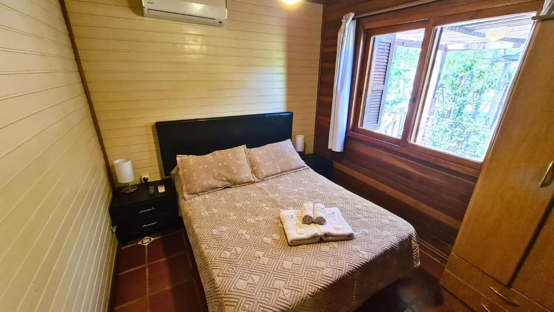 Bedroom, Bed in Complejo Cabañas Piriápolis