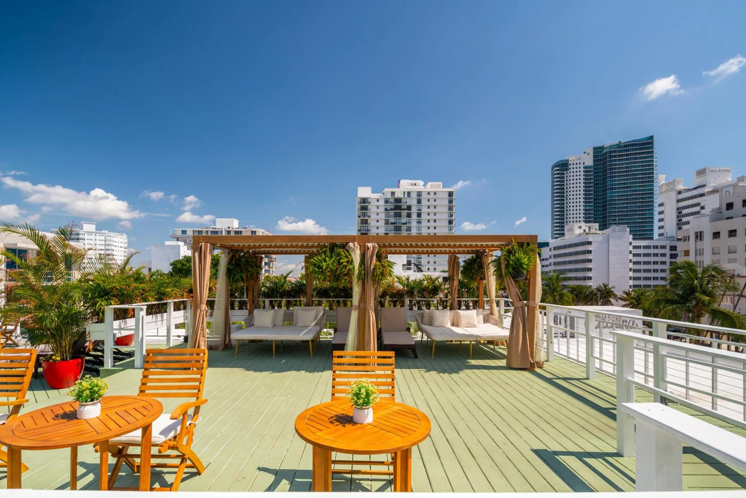 Day in Catalina Hotel & Beach Club