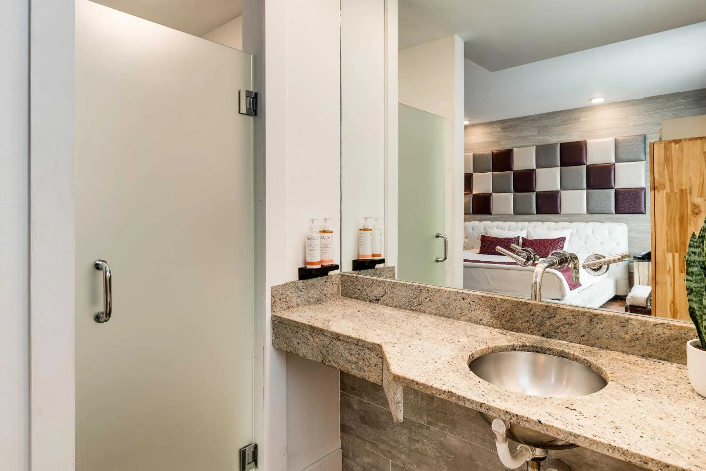 Bathroom in Catalina Hotel & Beach Club