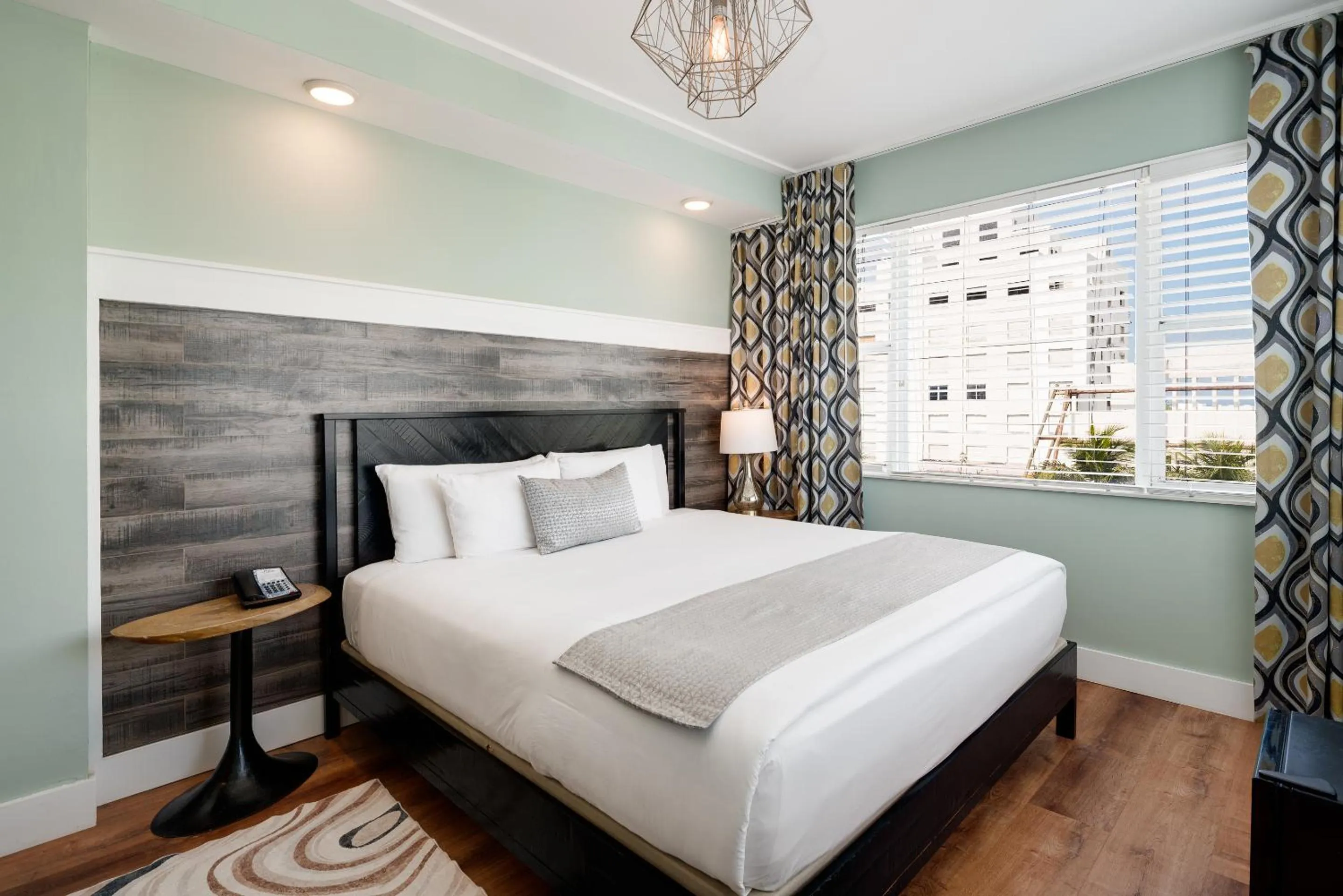 Bed in Catalina Hotel & Beach Club