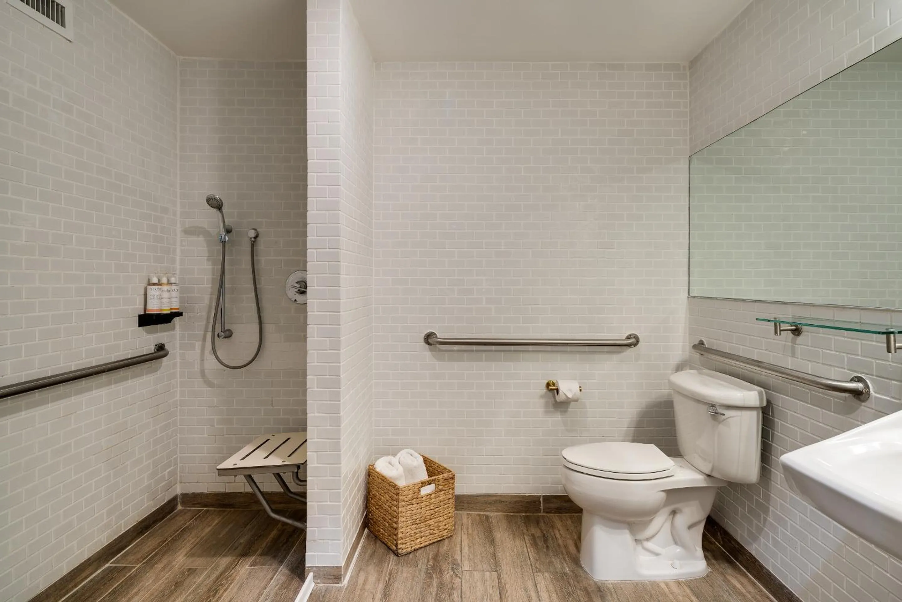 Toilet in Catalina Hotel & Beach Club