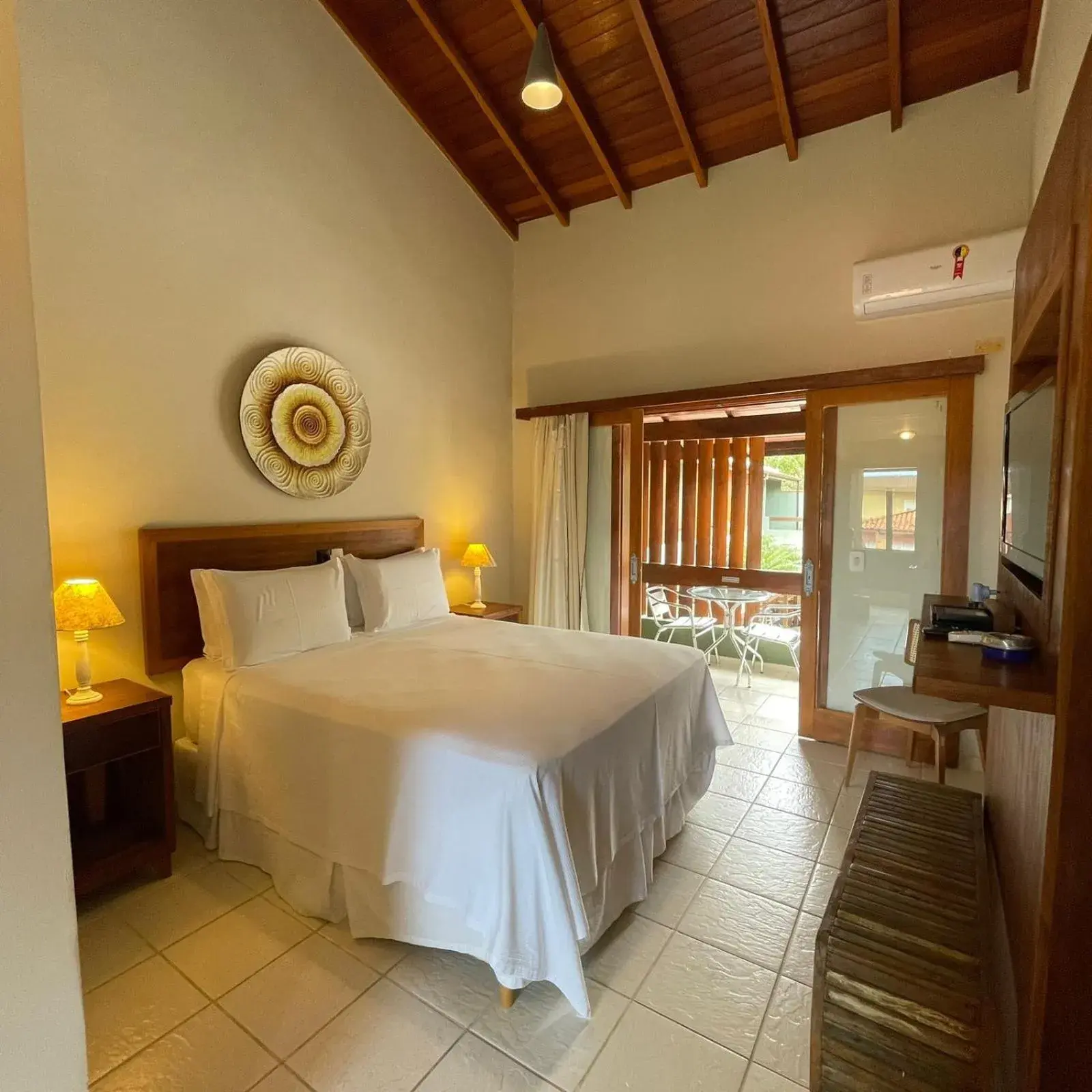 Queen Room with Balcony in Hiu Hotel Queen Room with Balcony in Hiu Hotel