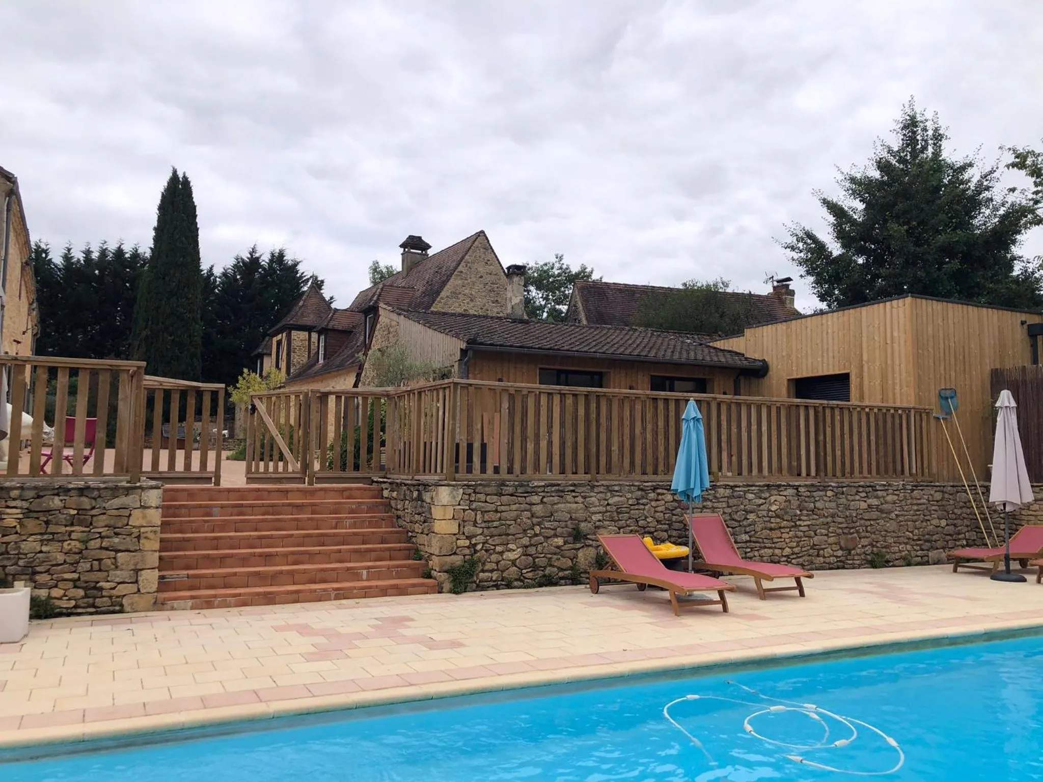 Swimming pool in Le domaine Aubazen