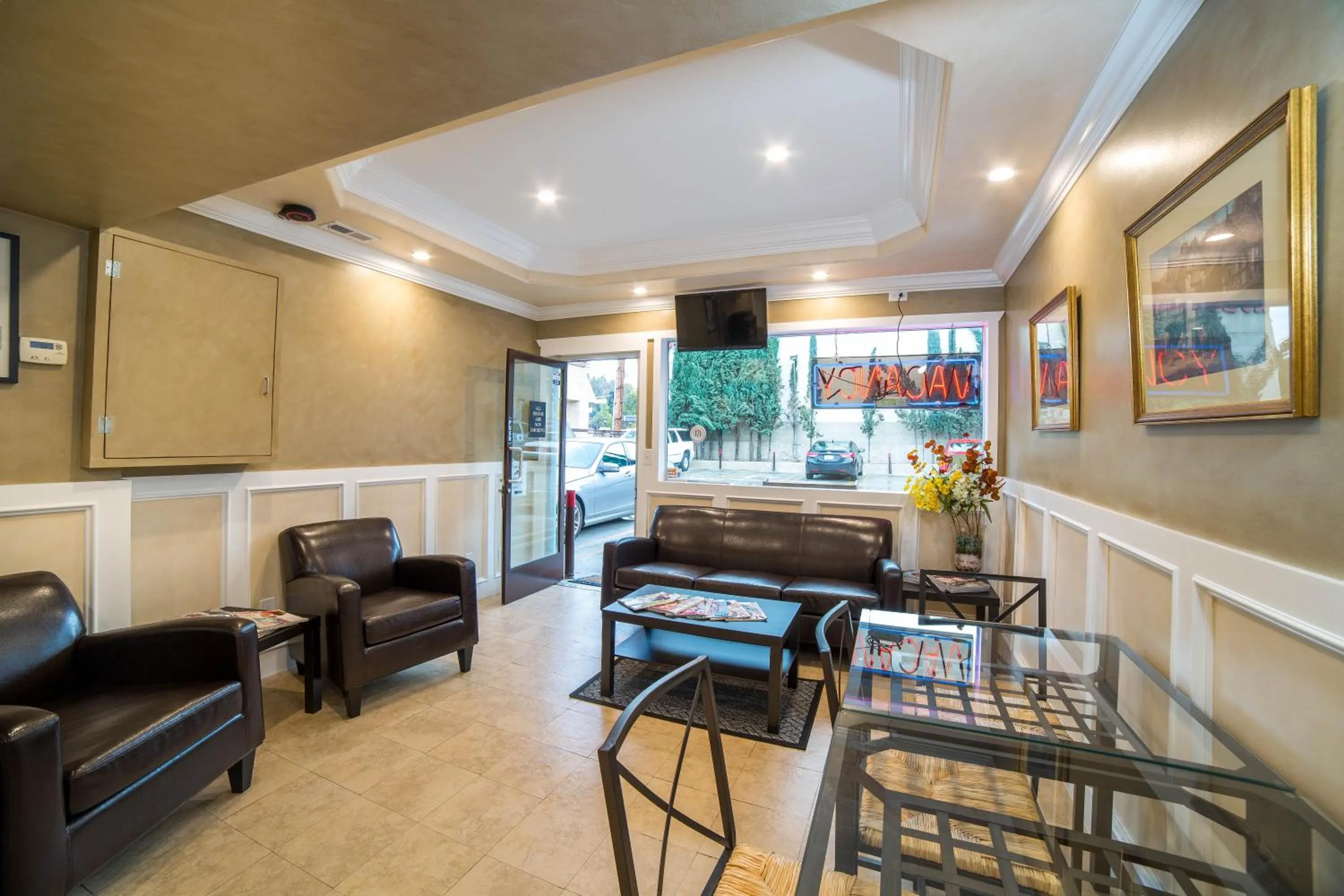 Day in Nite Inn at Universal City - Walking Distance to Universal Studios Hollywood