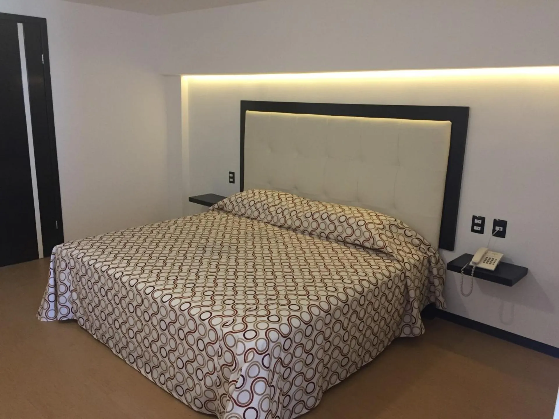 TV and multimedia, Bed in Hotel Essen's