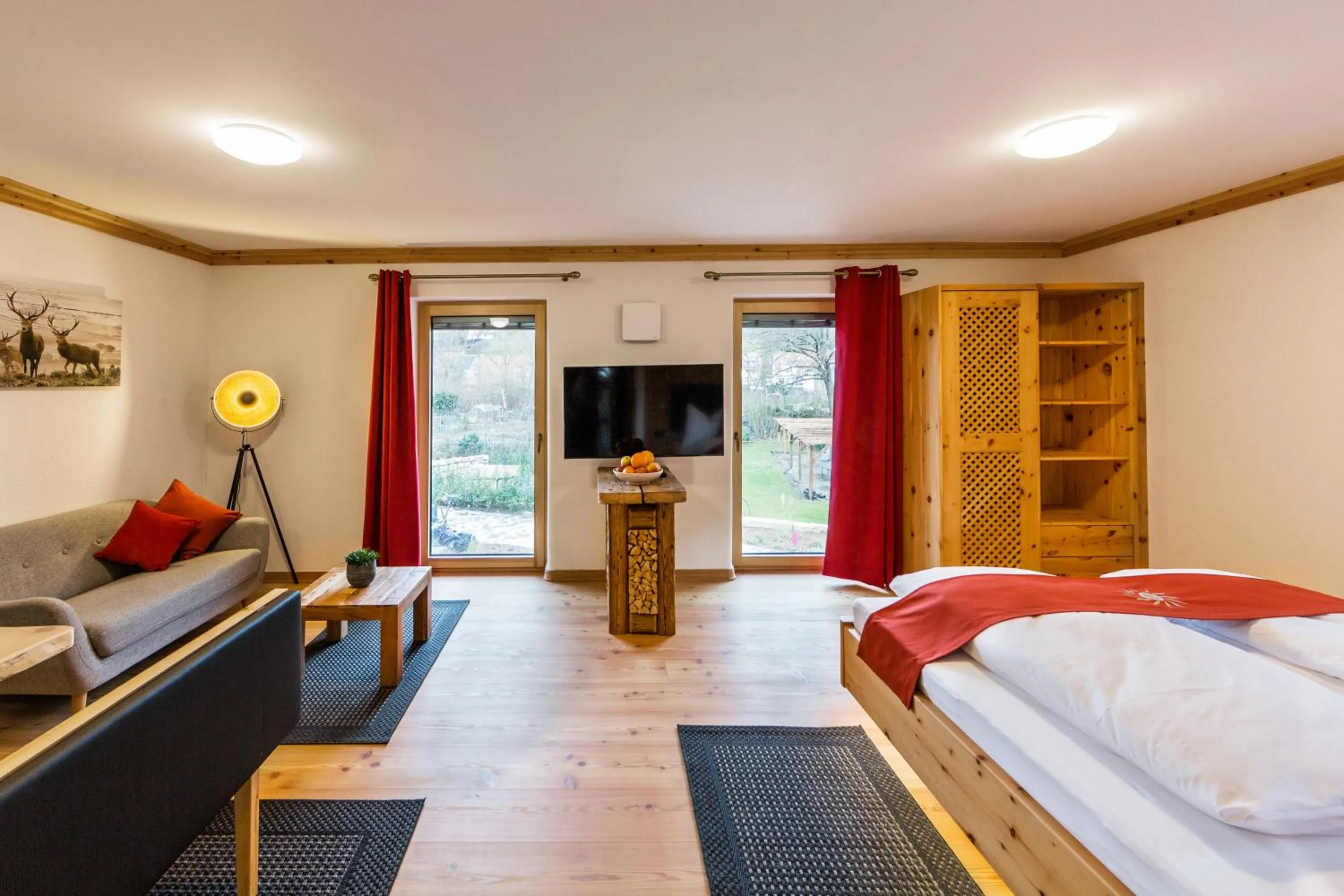 Photo of the whole room, Bed in Gästehaus Sonnenwirth