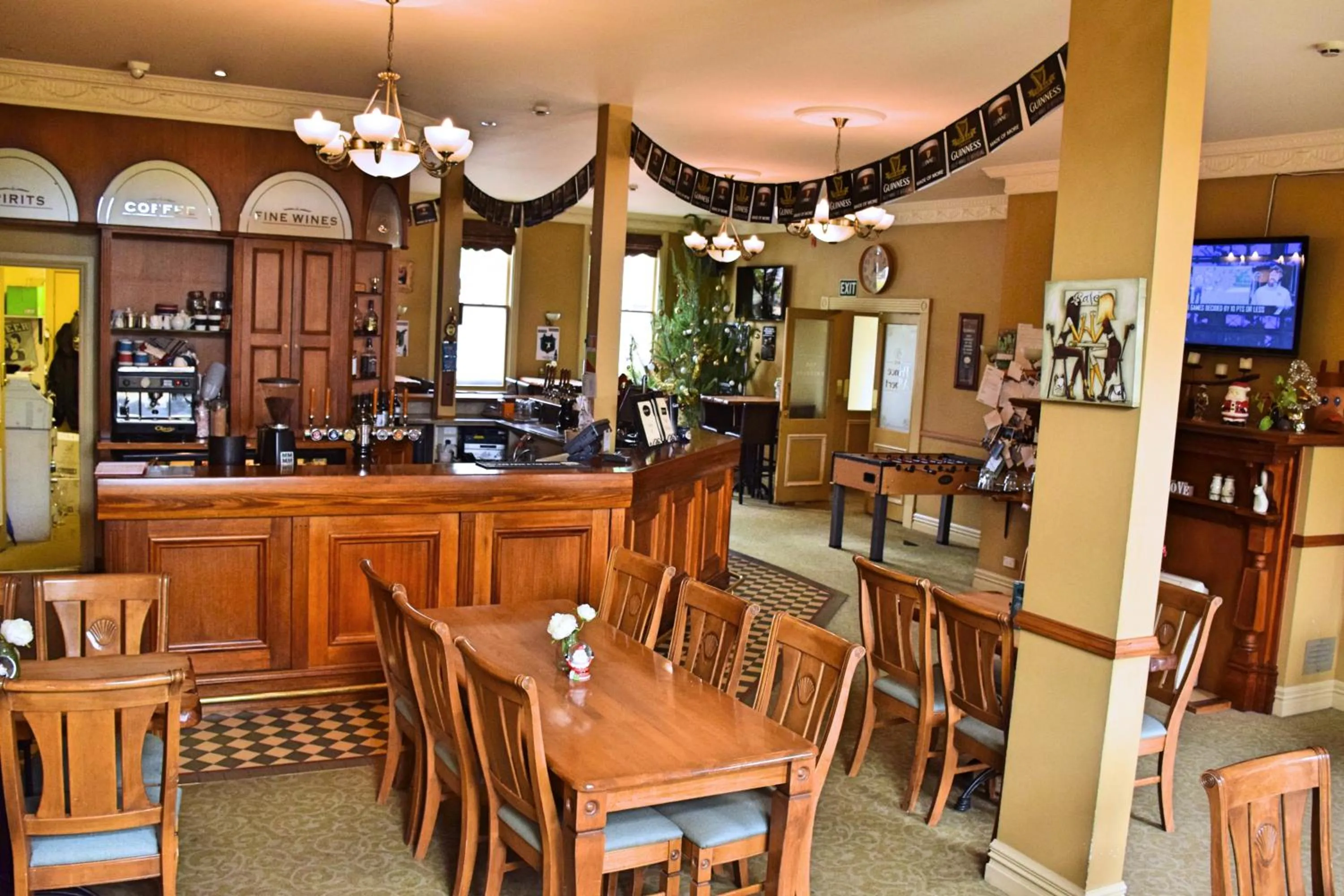 The Prince Albert Backpackers & Bar