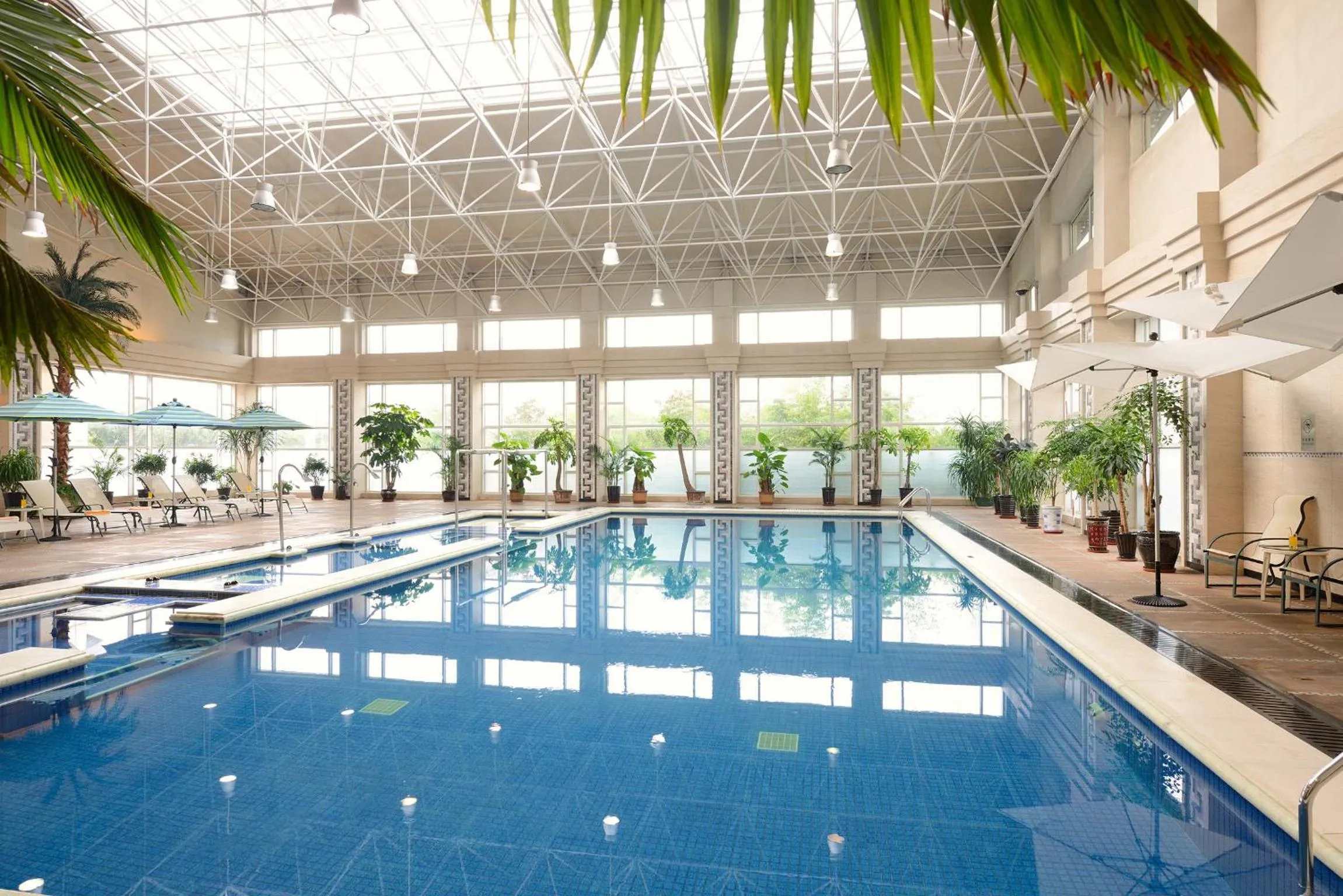 Swimming pool in Ramada Plaza By Wyndham Taian