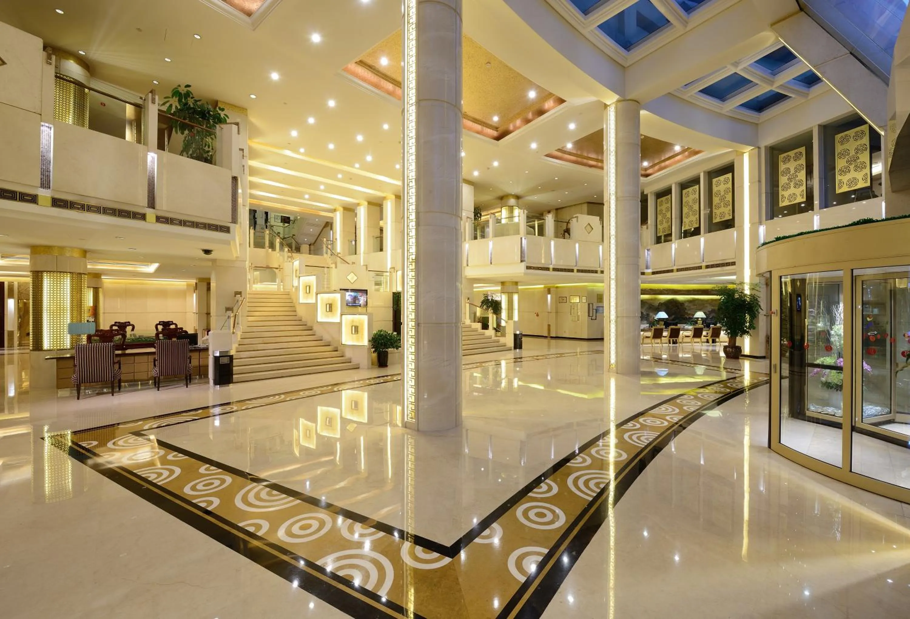 Lobby or reception in Ramada Plaza By Wyndham Taian