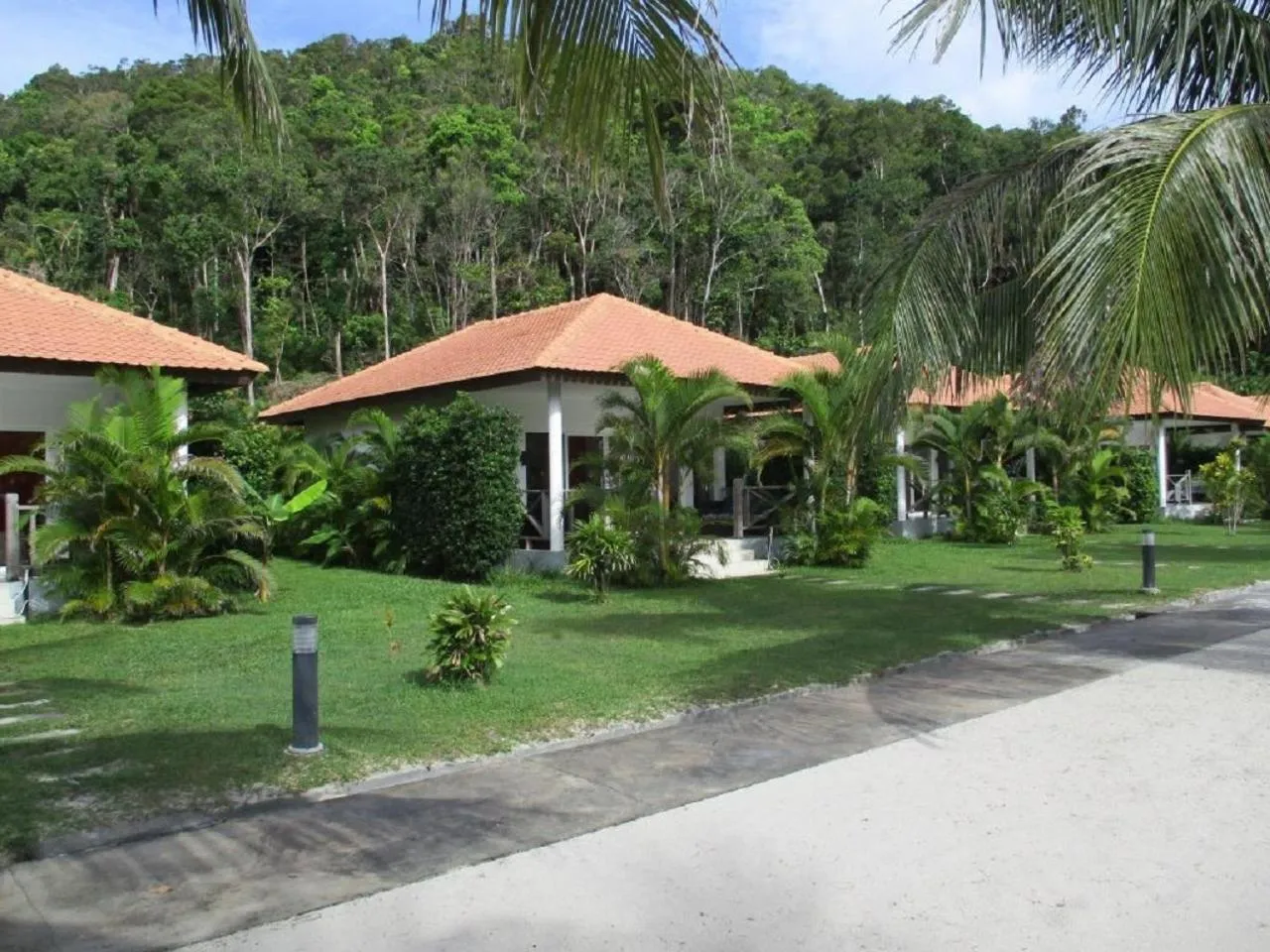 Property building in Saracen Bay Resort