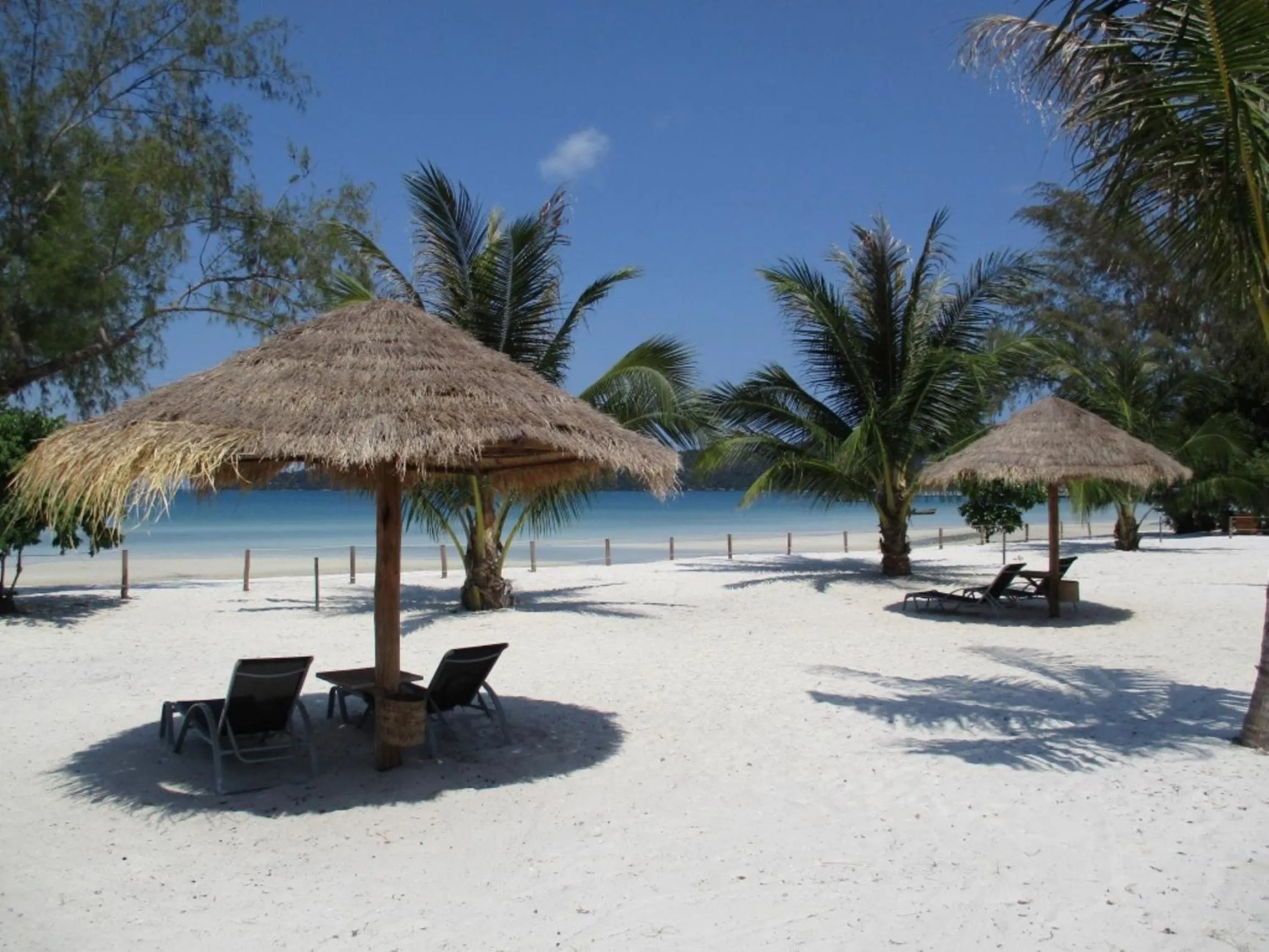Beach in Saracen Bay Resort