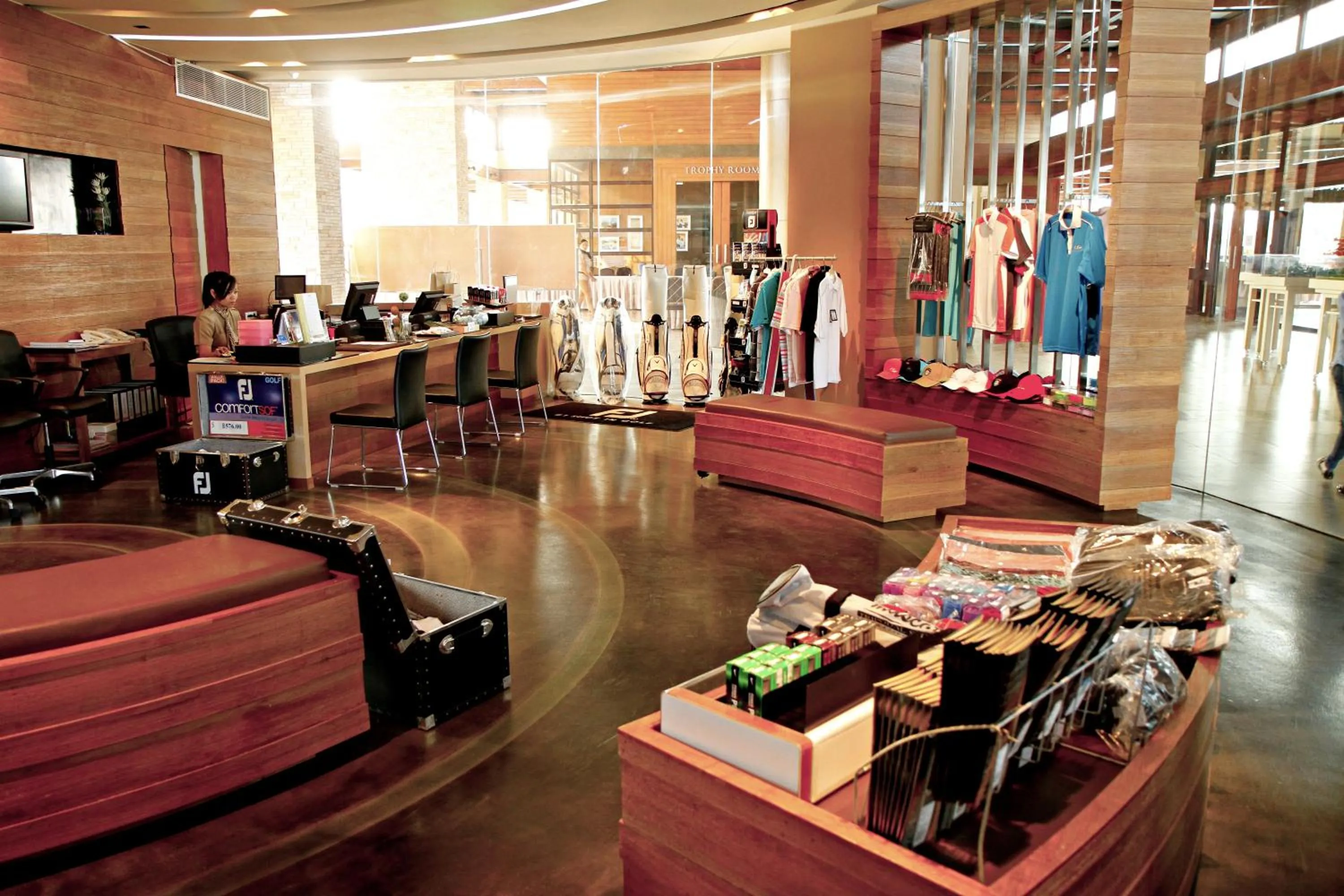 On-site shops in Mountain Creek Golf Resort & Residences