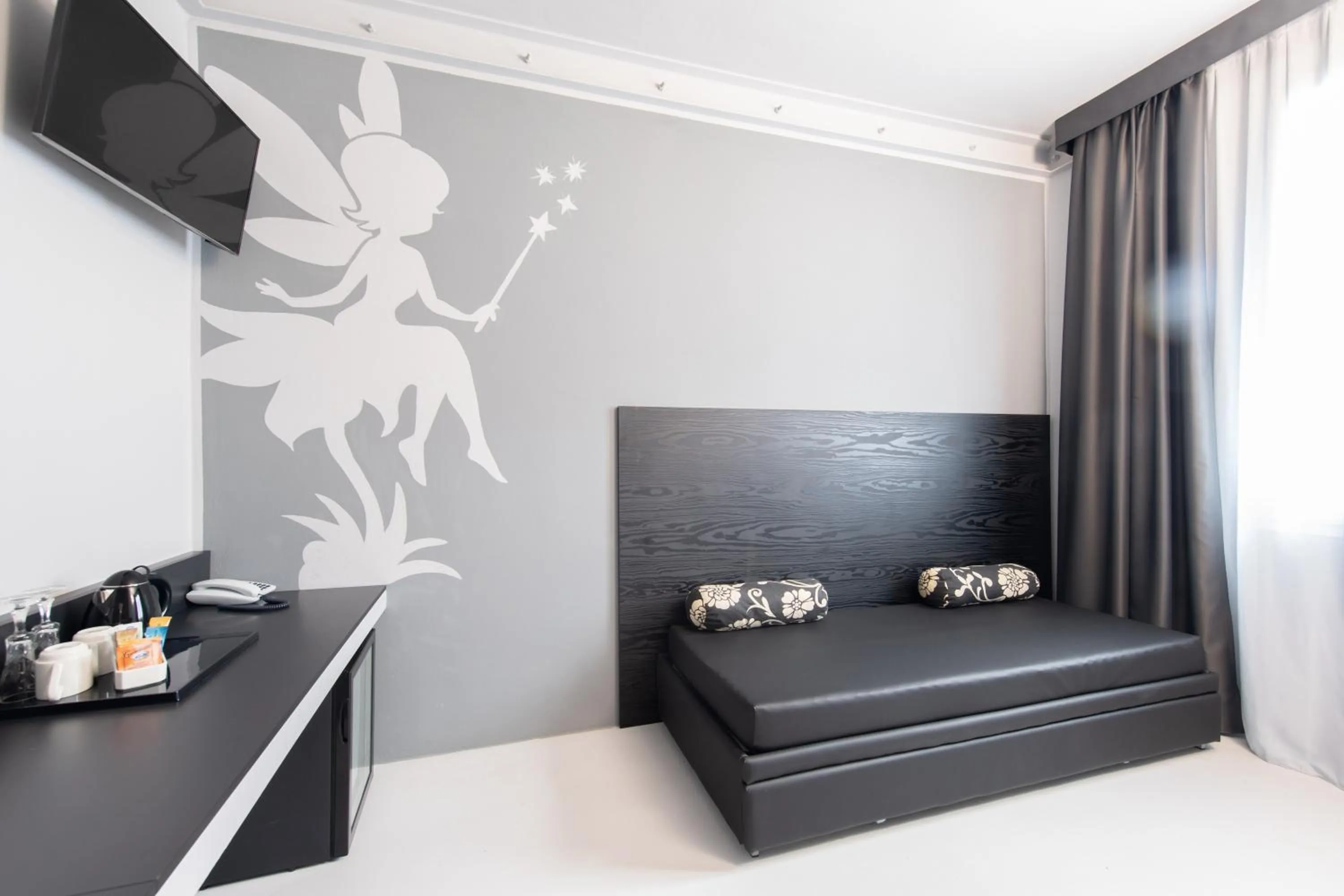 TV and multimedia in Hotel Villa delle Fate, BW Signature Collection