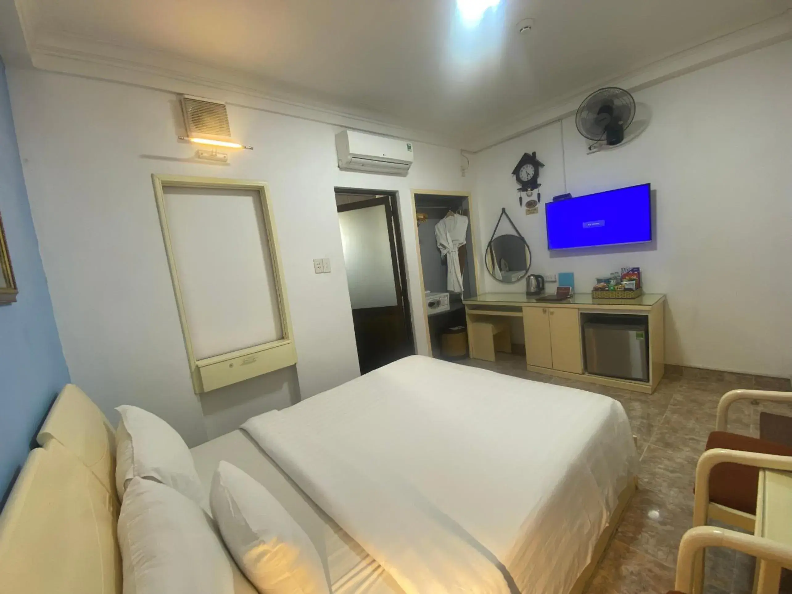 Superior Double Room in A25 Hotel - 22 Nguyễn Cư Trinh Superior Double Room in A25 Hotel - 22 Nguyễn Cư Trinh
