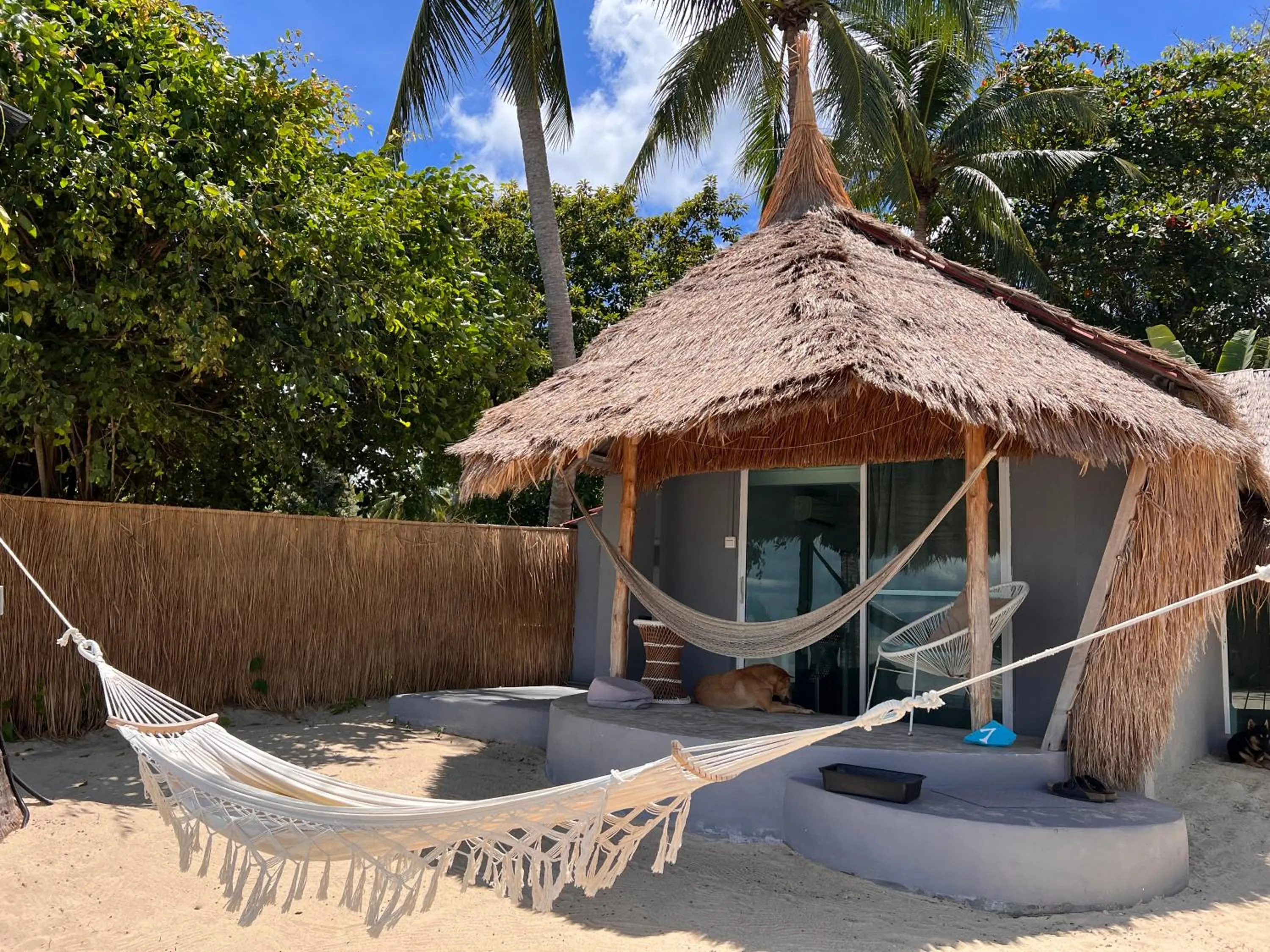 Property building in Sea Love Beach Bar & Bungalows