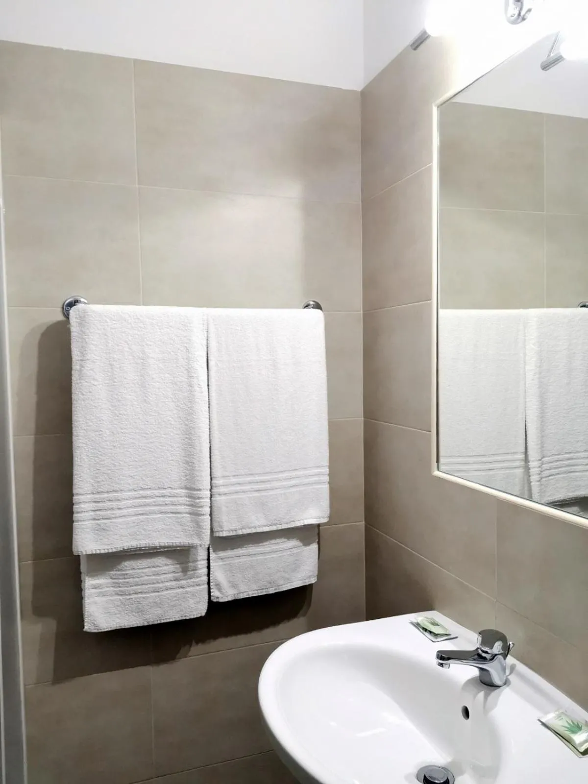 Bathroom in H&L Hotel