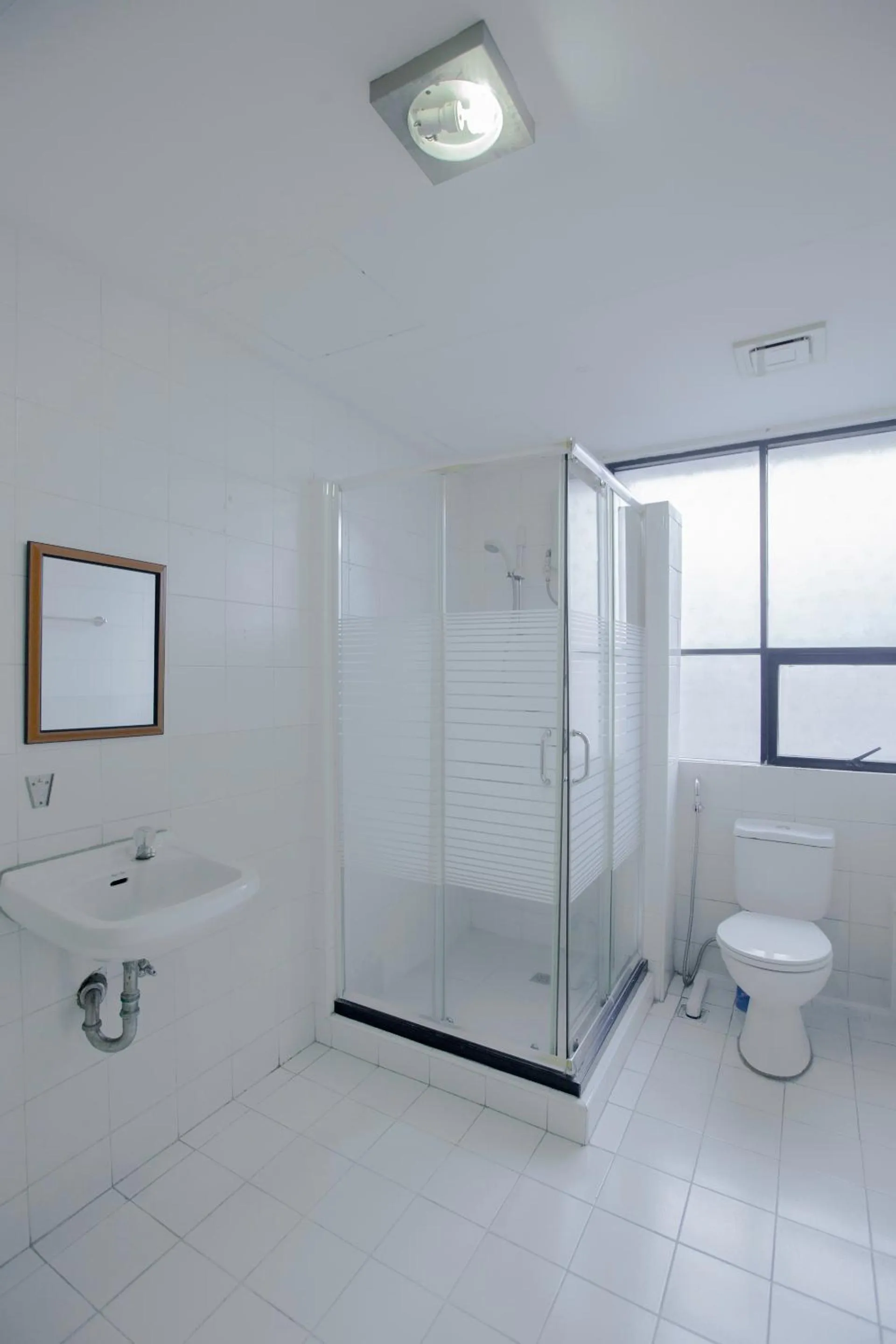 Bathroom in Newgrange Condotel