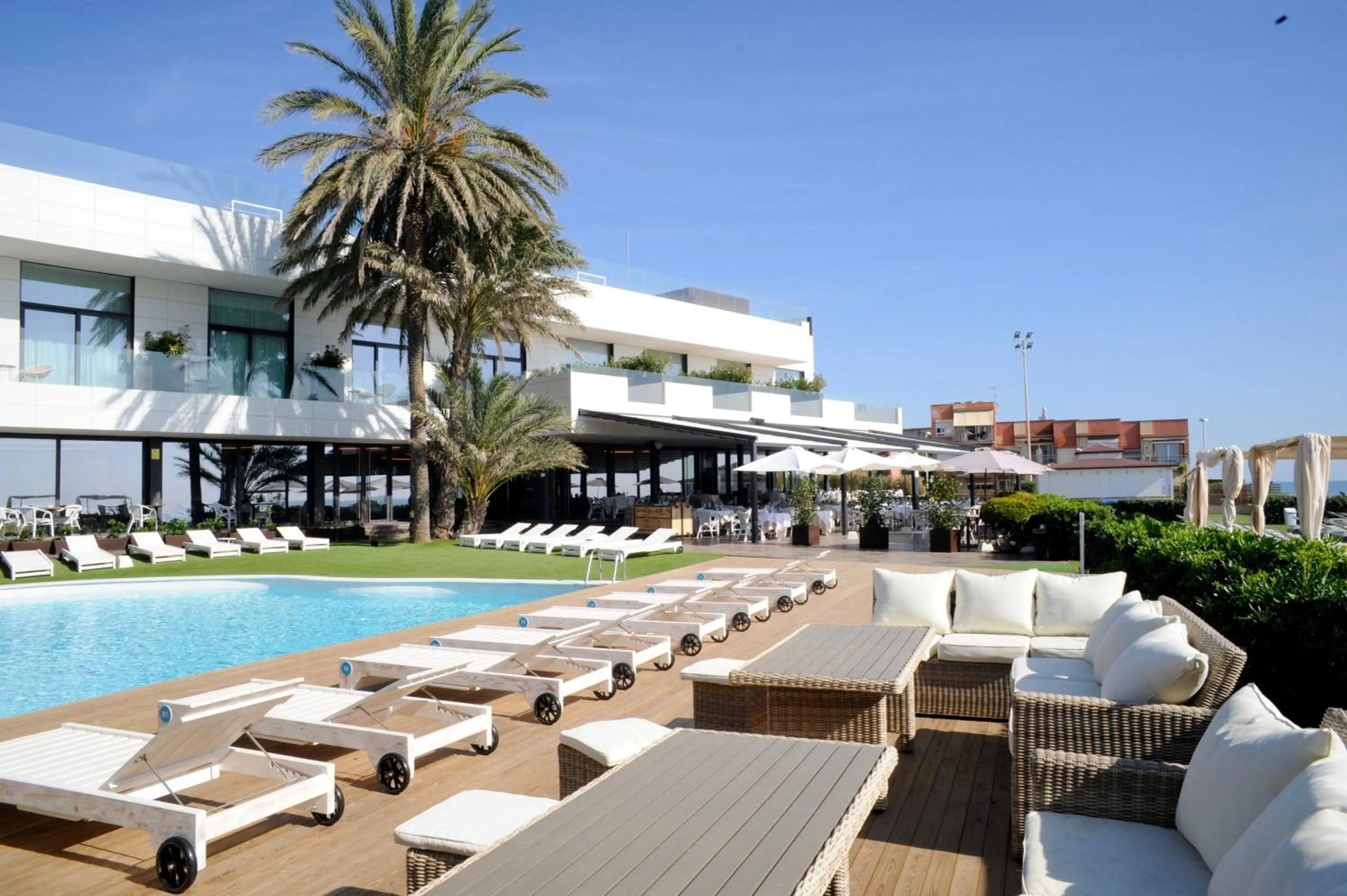 Property building in Playa Grande by Tropical