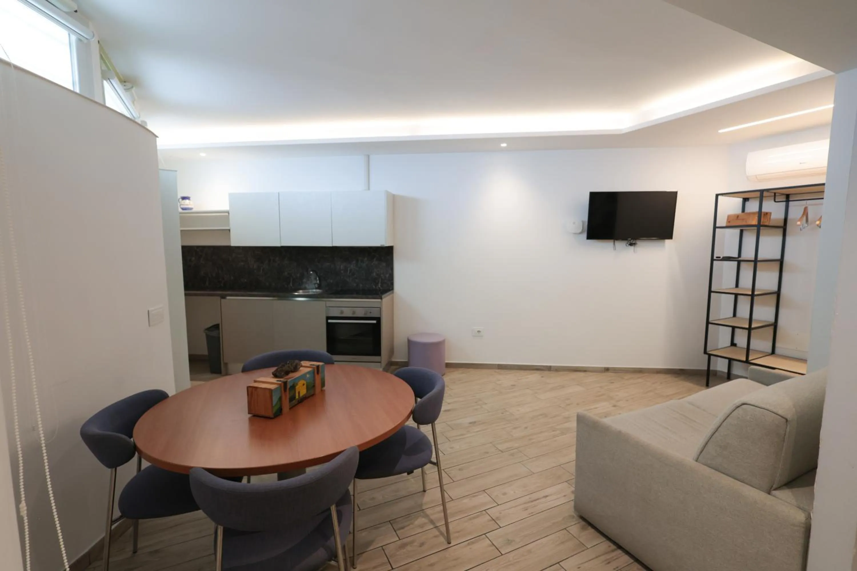 Photo of the whole room in Vesuvio Inn Bed & Wine Experience