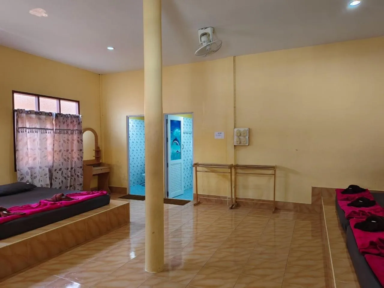 Photo of the whole room, Bed in Pooma Resort