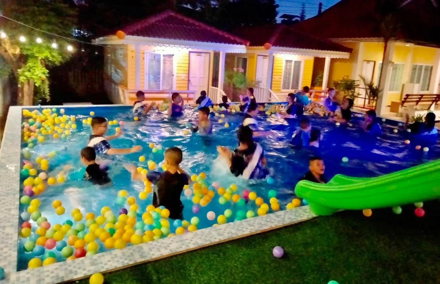 Night in Pooma Resort