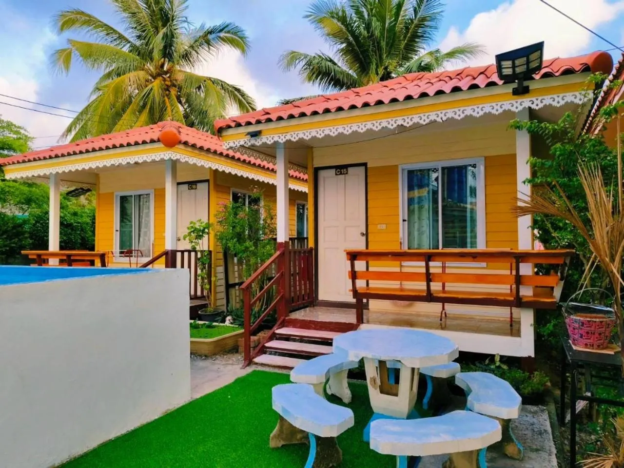 Property building in Pooma Resort