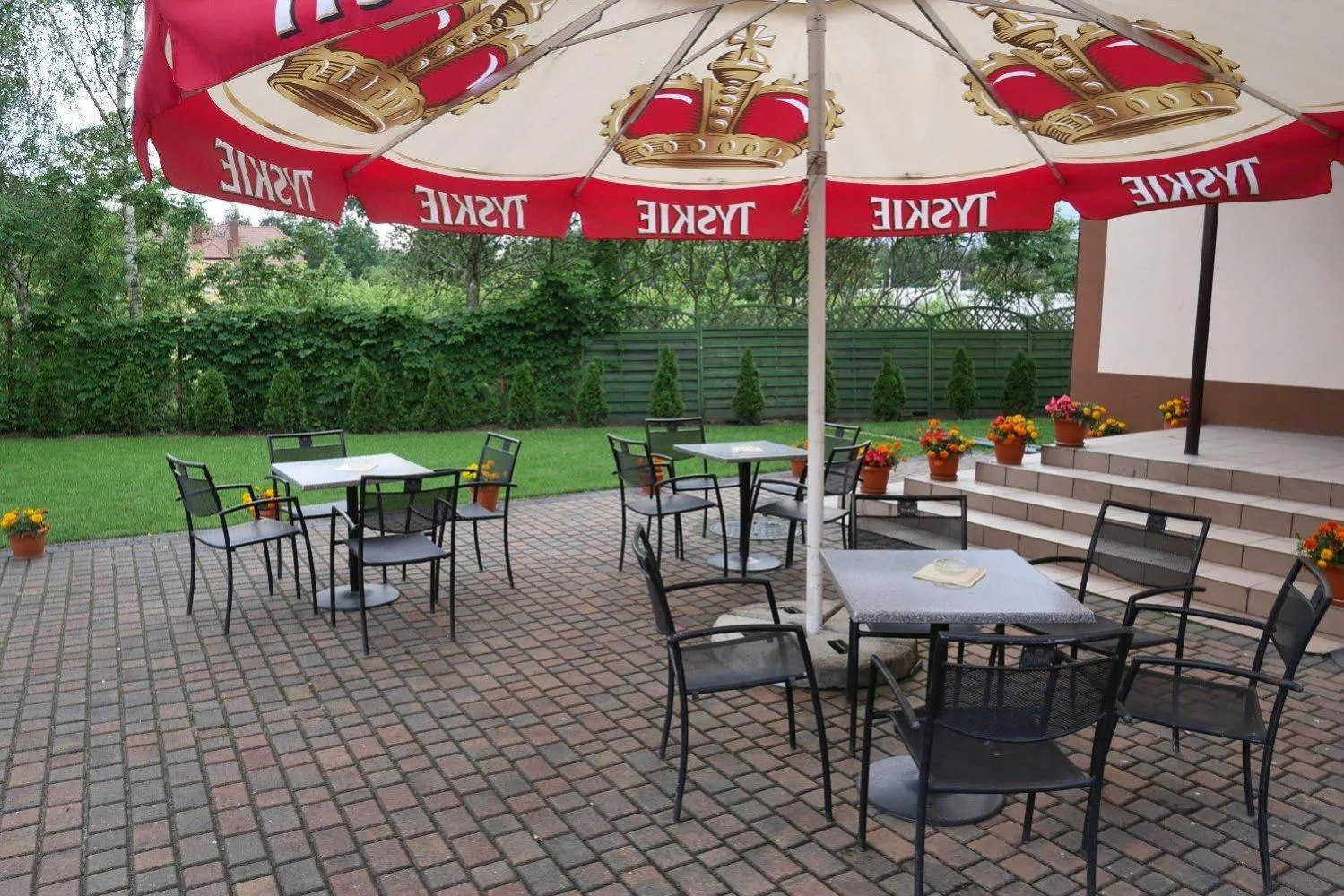 Garden in Motel Orion