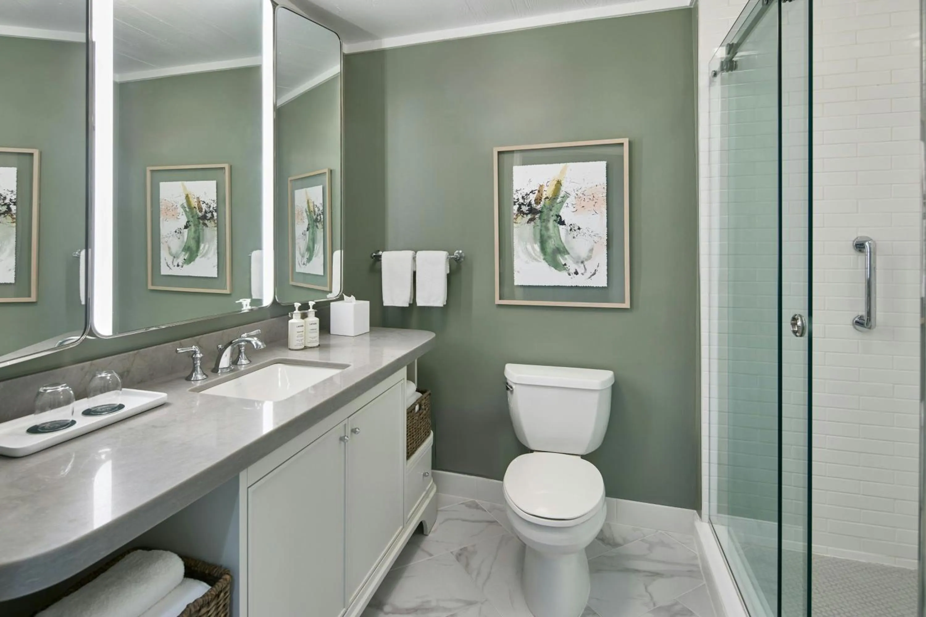 Bathroom in The Inn at Celebration, Autograph Collection