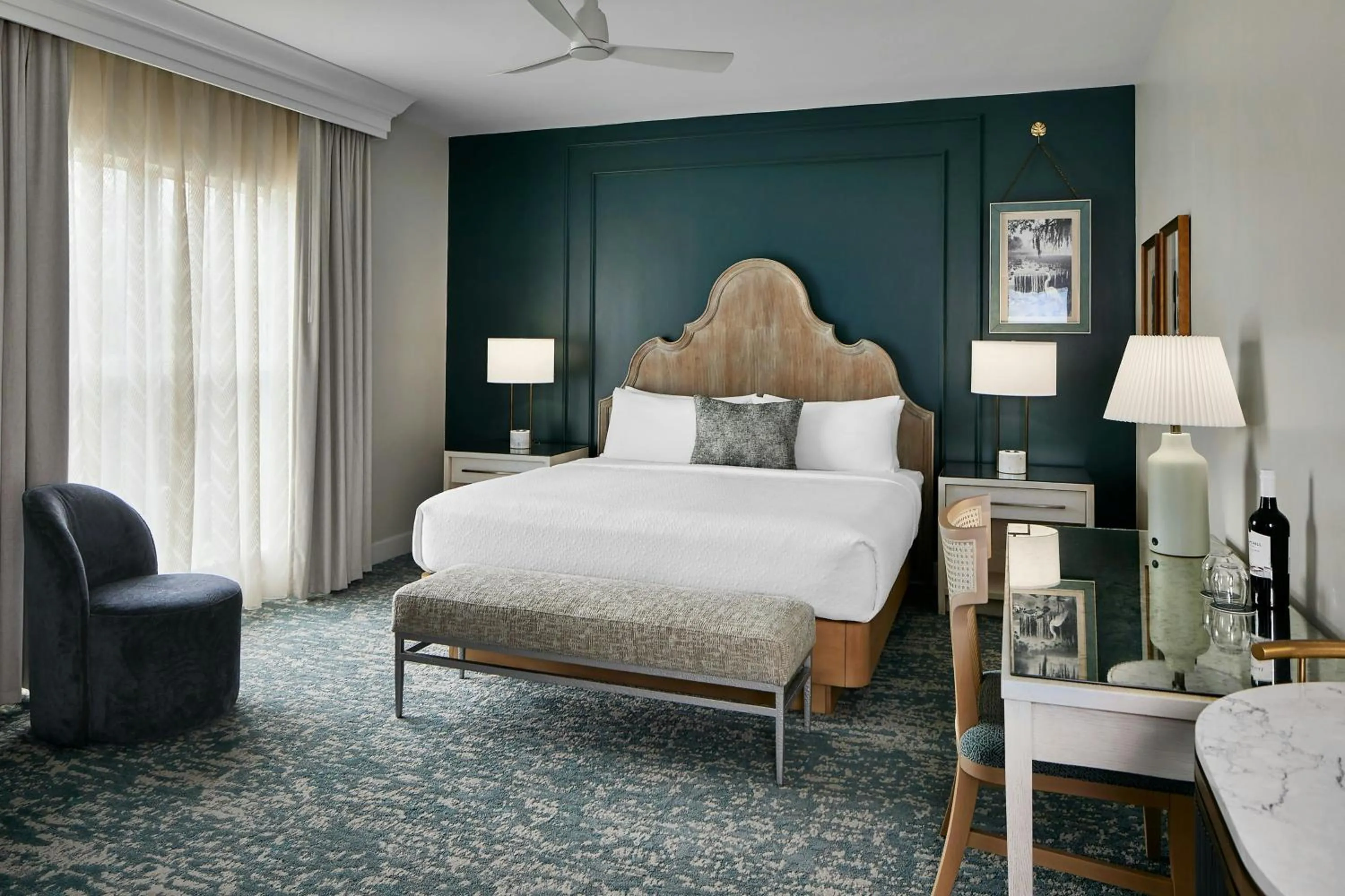 Photo of the whole room, Bed in The Inn at Celebration, Autograph Collection