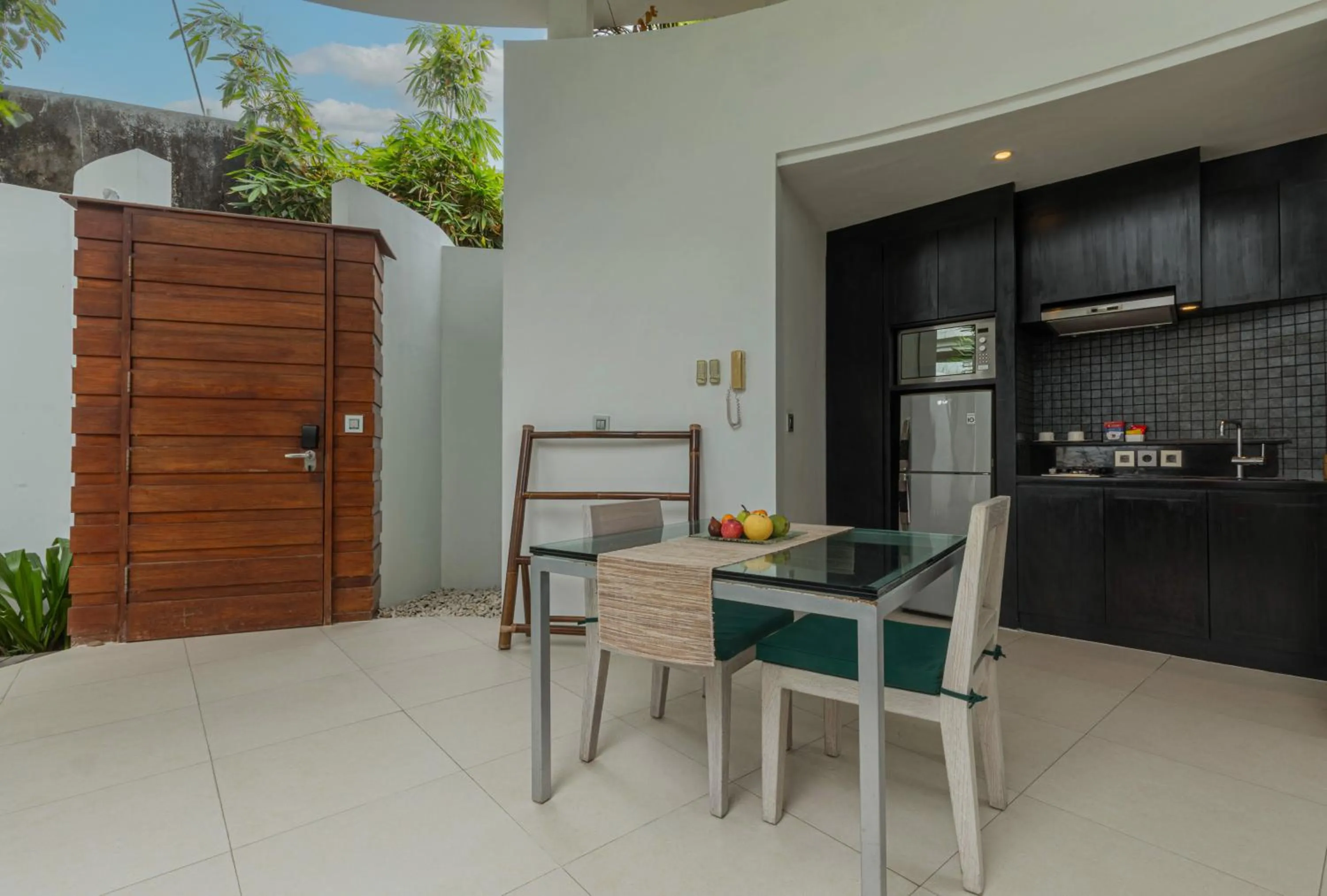 Kitchen or kitchenette in Taman Mesari Luxury Villas-Seminyak