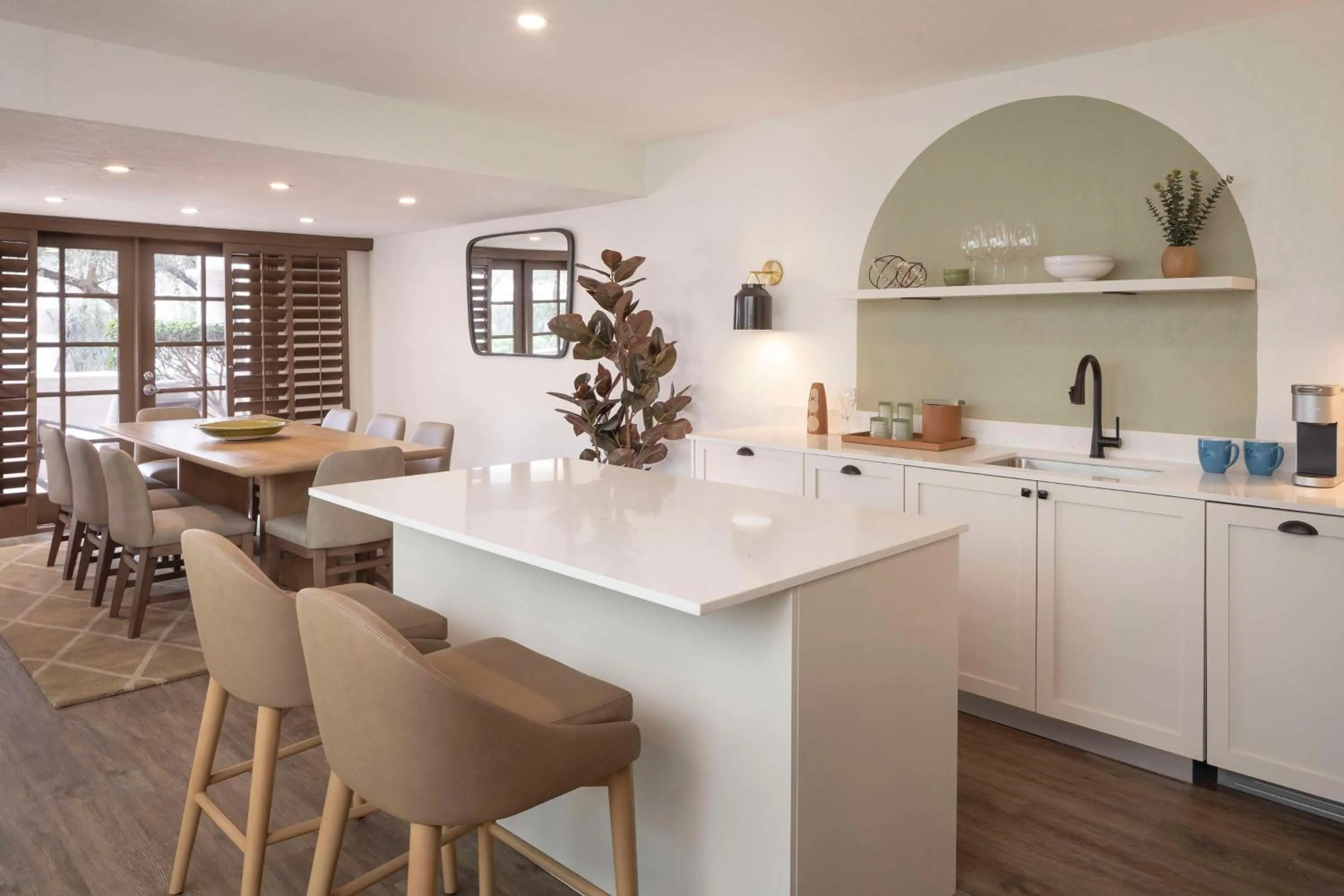 Kitchen or kitchenette in The Scottsdale Resort & Spa, Curio Collection by Hilton