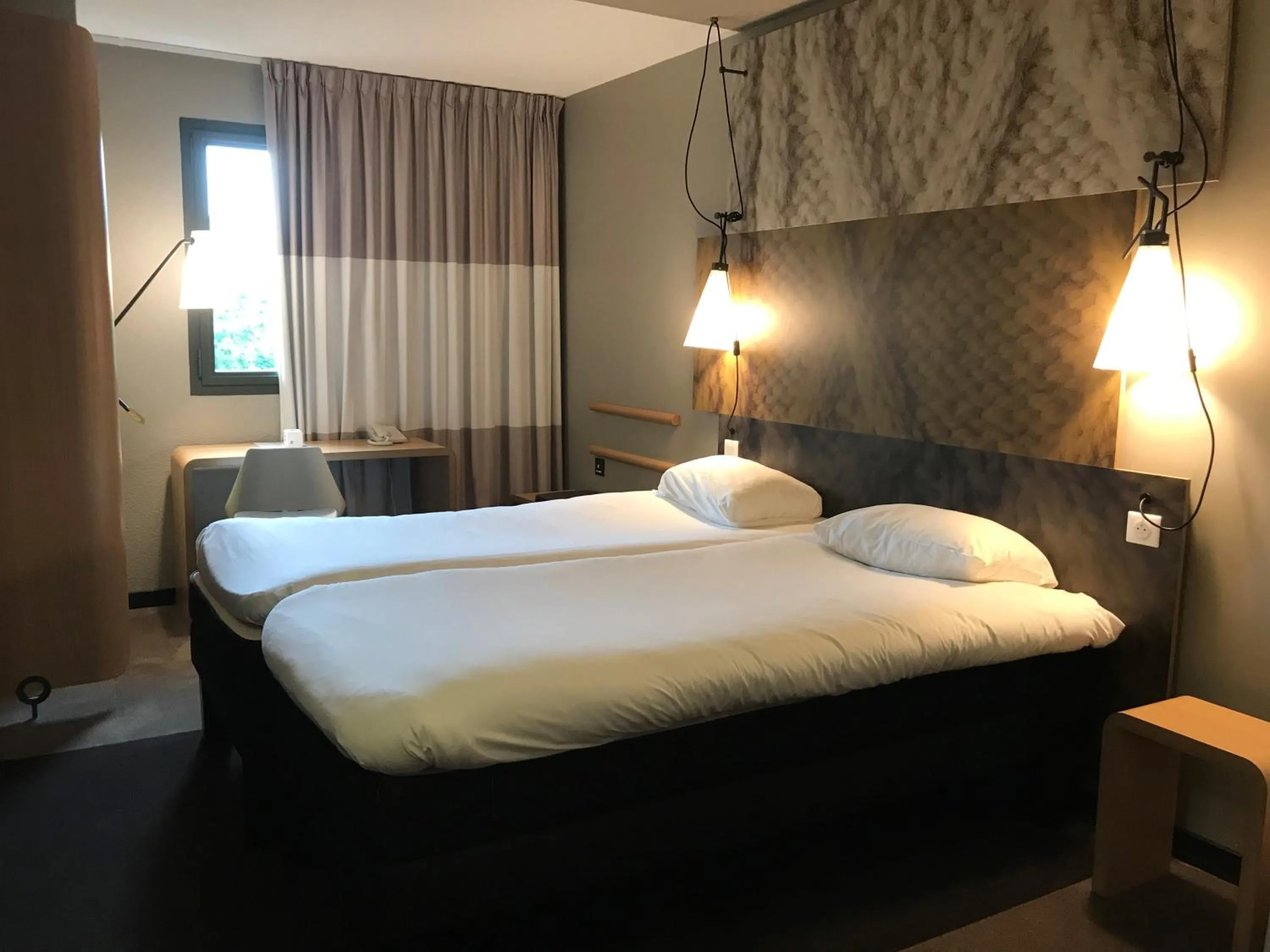 Bed in ibis Rouen Centre Champ de Mars