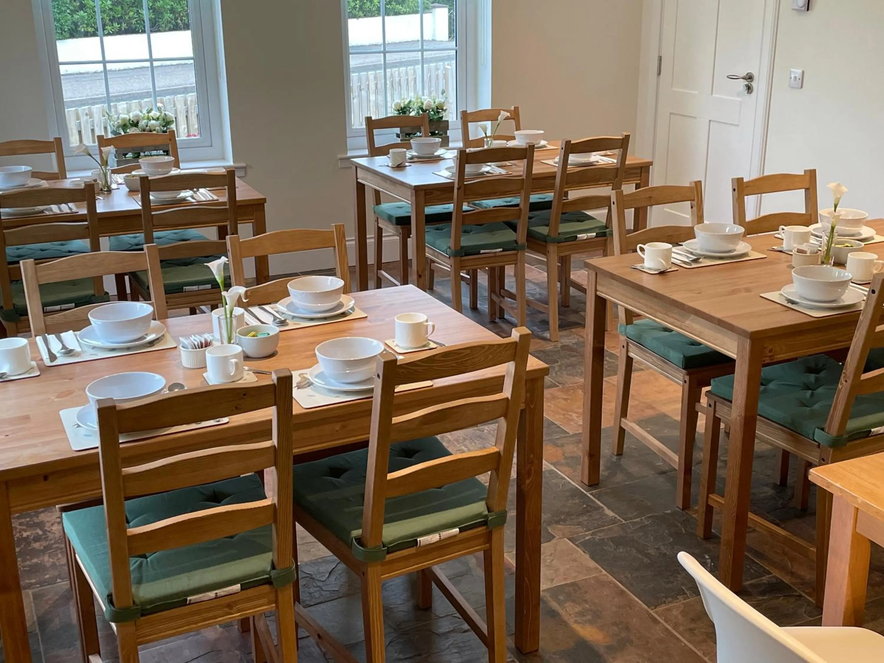 Restaurant/places to eat in Taigh Duitseach