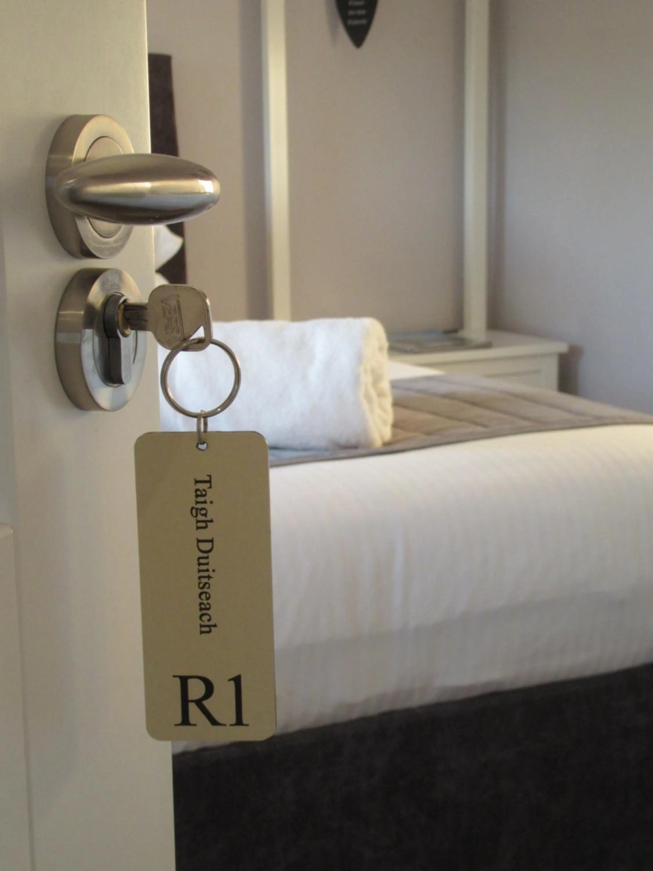 Bedroom, Bed in Taigh Duitseach