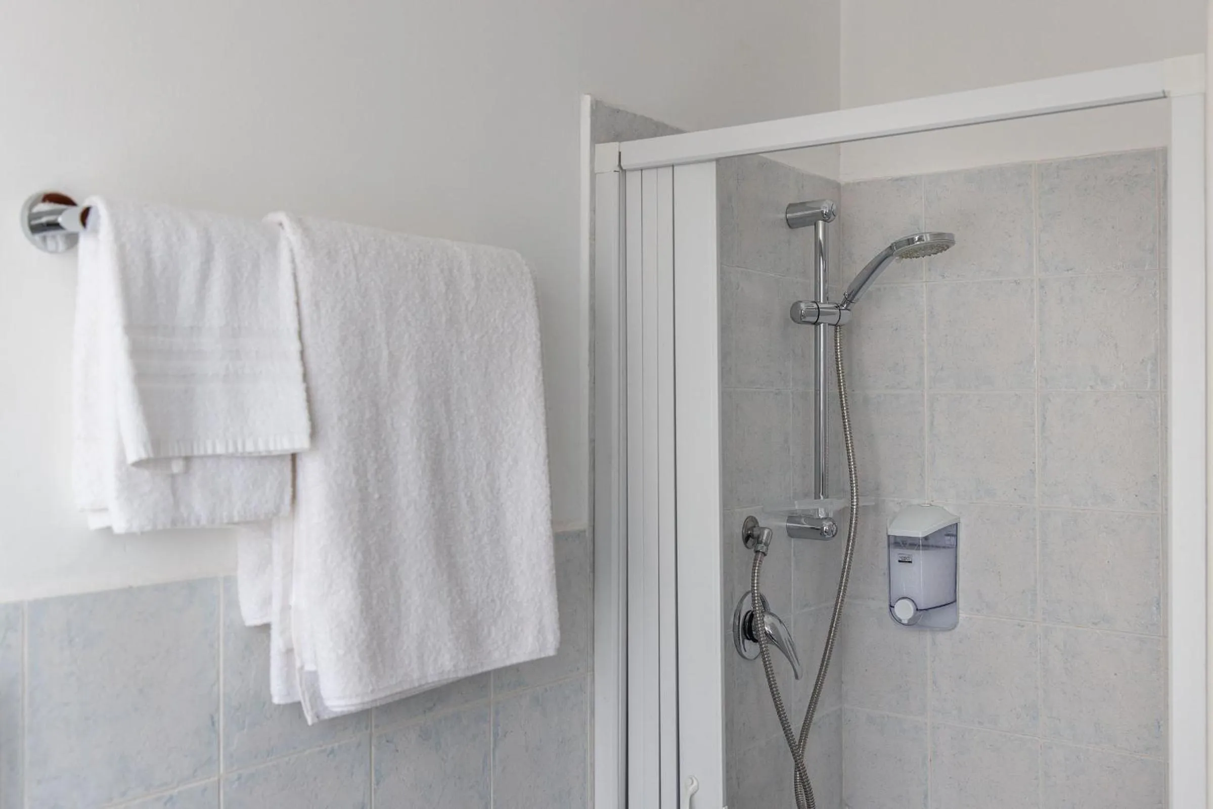 Shower in B&B della Stazione