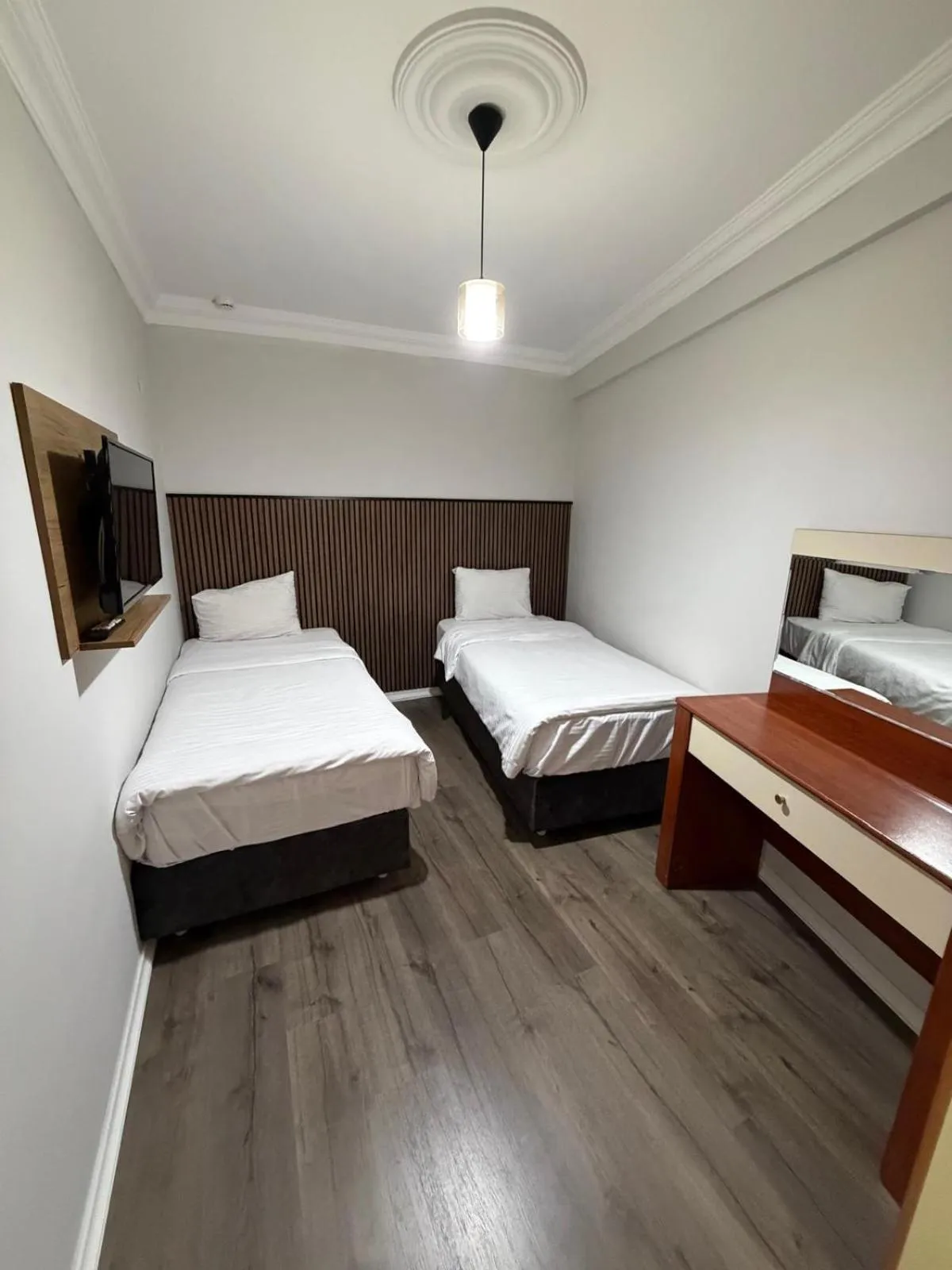 Bedroom, Bed in Balkan Palace Edirne